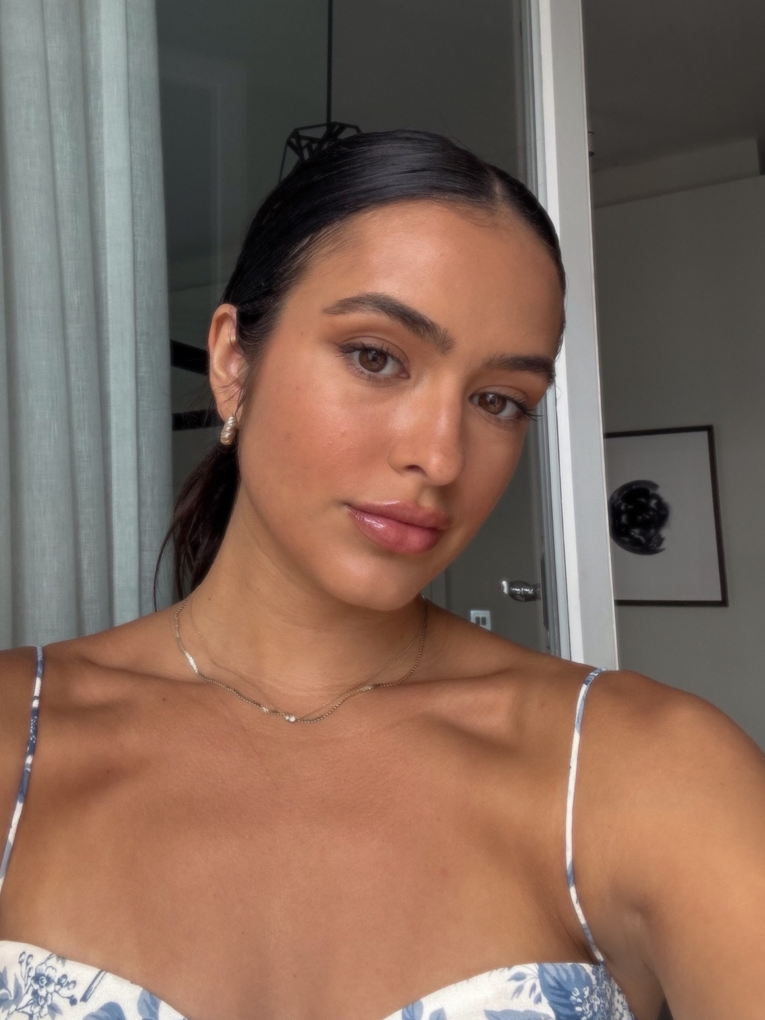 Glowy makeup look for acne prone skin 

#LTKbeauty