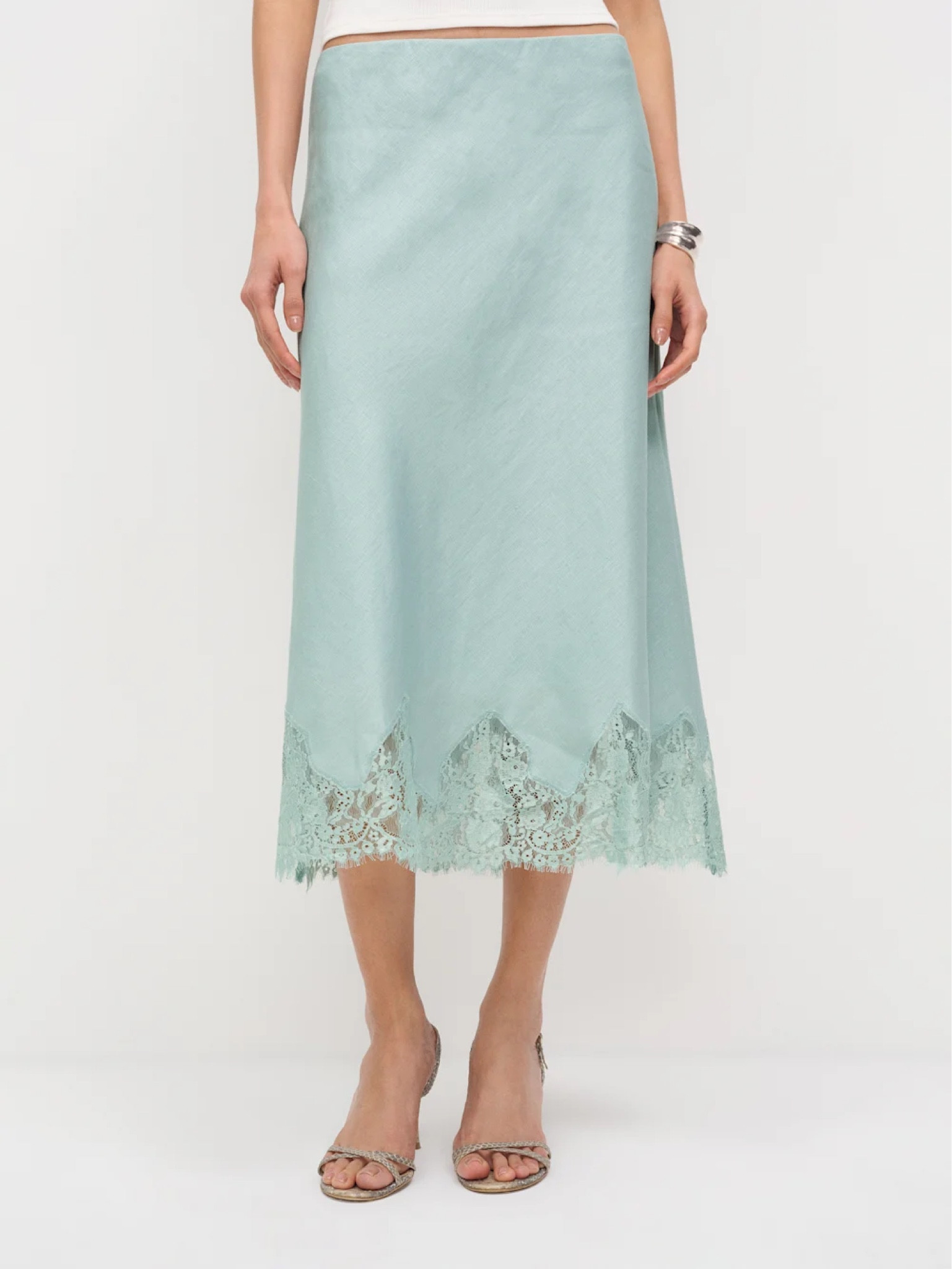 Linen skirt, lace skirt, midi skirt, cool fit style, cool girl aesthetic 

#LTKOver40 #LTKmomlife #LTKMothersDay