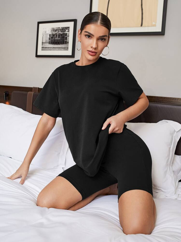 SHEIN BAE Solid Short Sleeve Tee & Biker Shorts Set | SHEIN