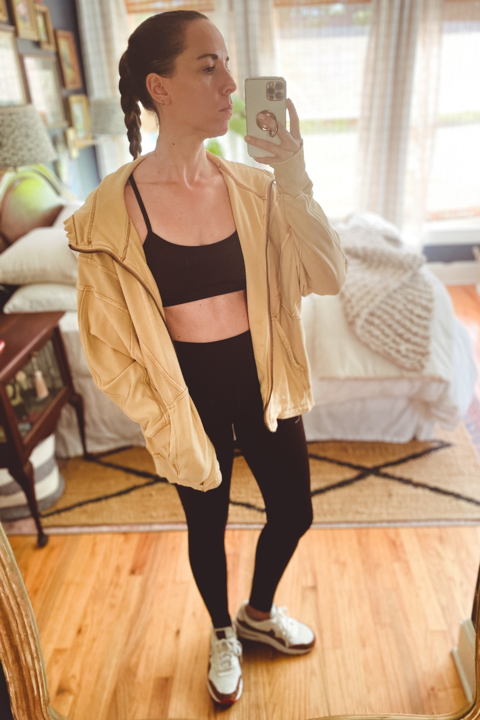 Another fall inspired set and this #freepeople sweatshirt is a staple in my closet!

#LTKfindsunder100 #LTKsalealert #LTKfitness