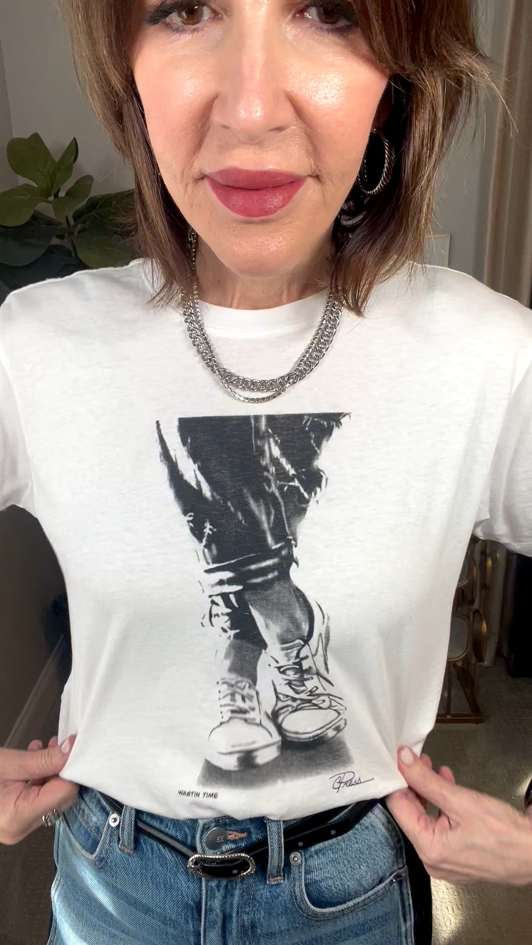 graphic tee, casual outfit, oversized 50 outfits 

#LTKOver40 #LTKSeasonal #LTKootd