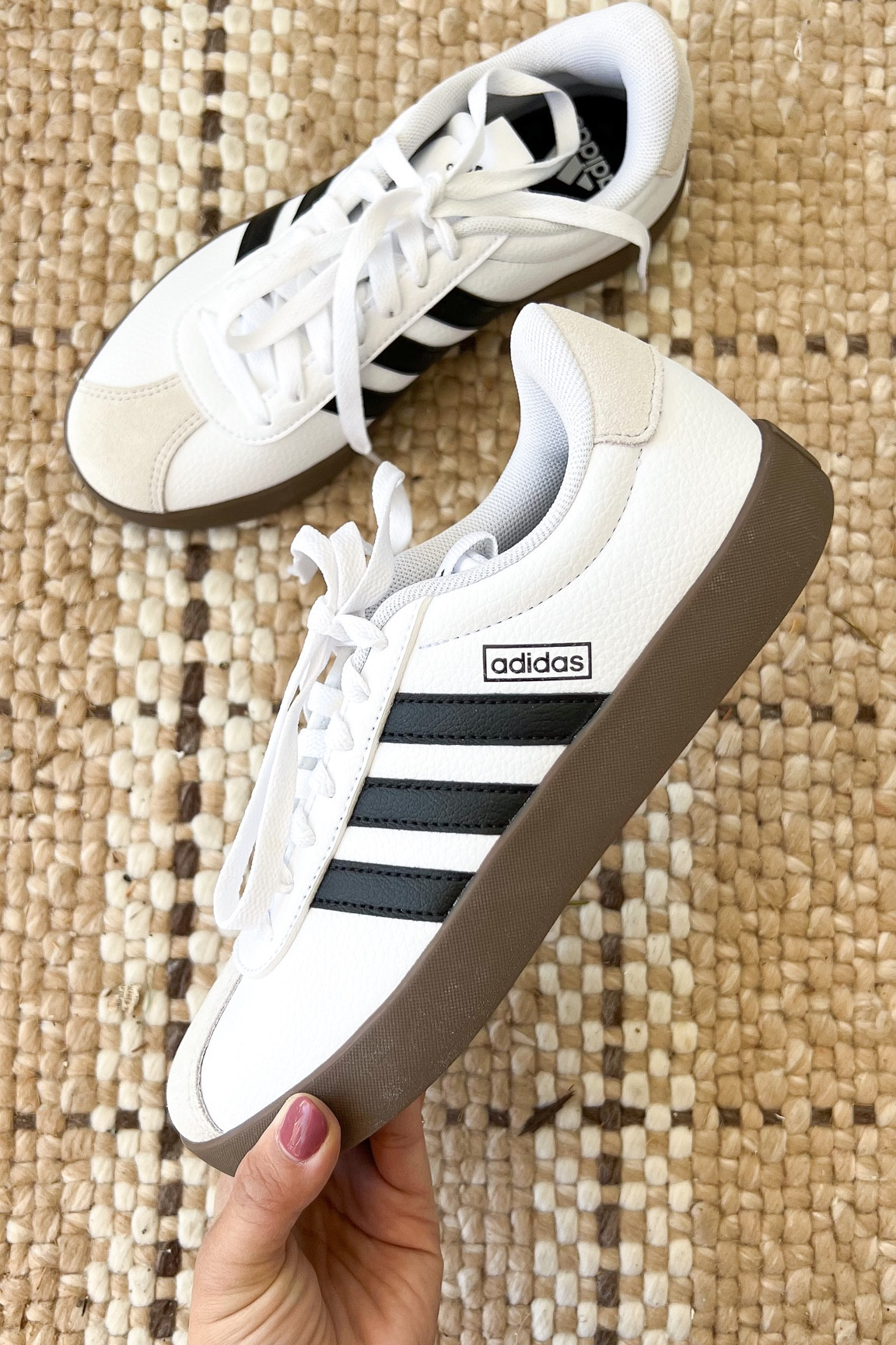 Adidas Sneakers // Samba Look-Alike 
Sized down half