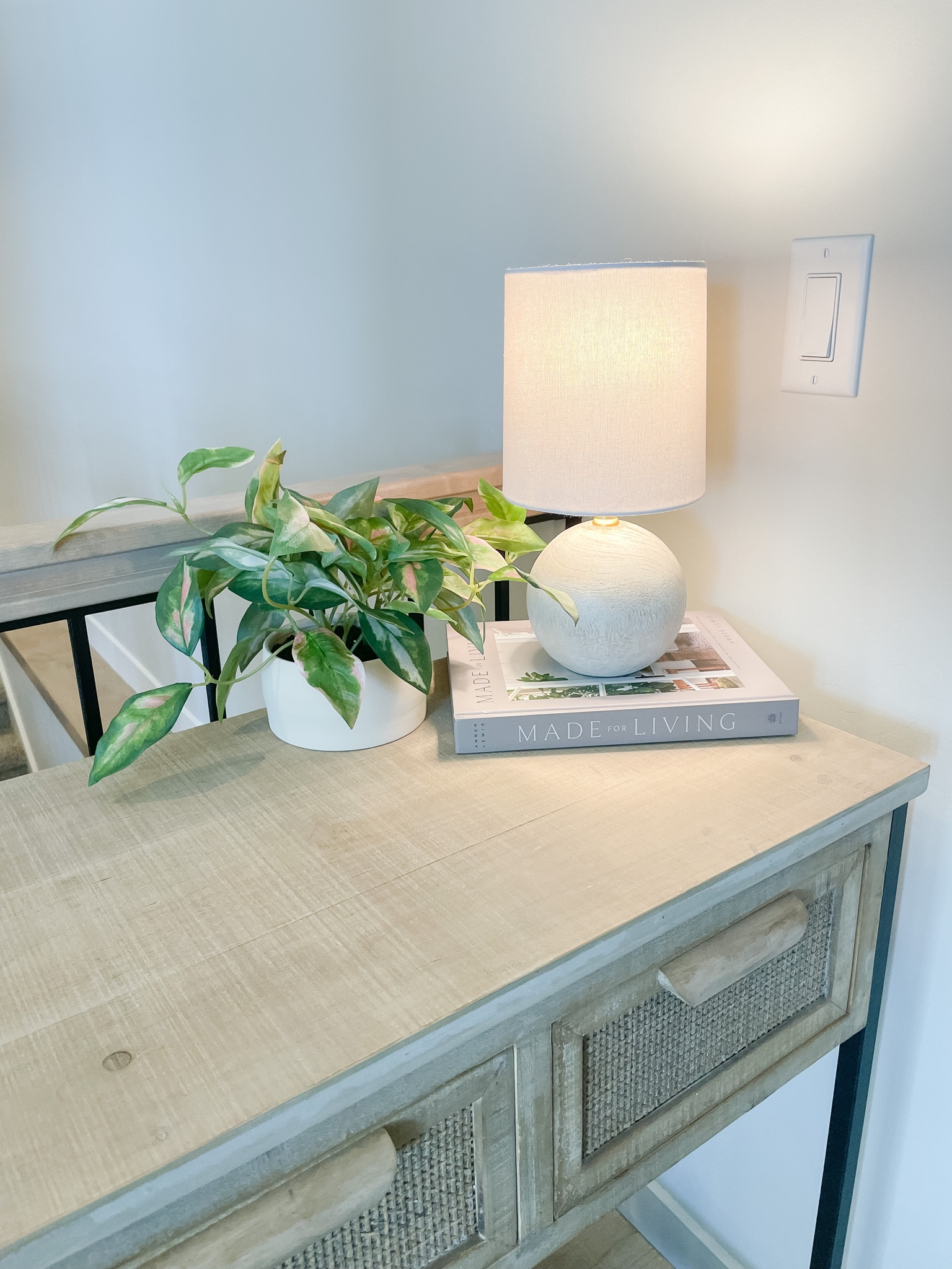 Simple, pretty console styling! 

#LTKSeasonal #LTKstyletip #LTKhome