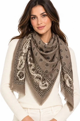 Lavina Cozy Scarf | Benaar La