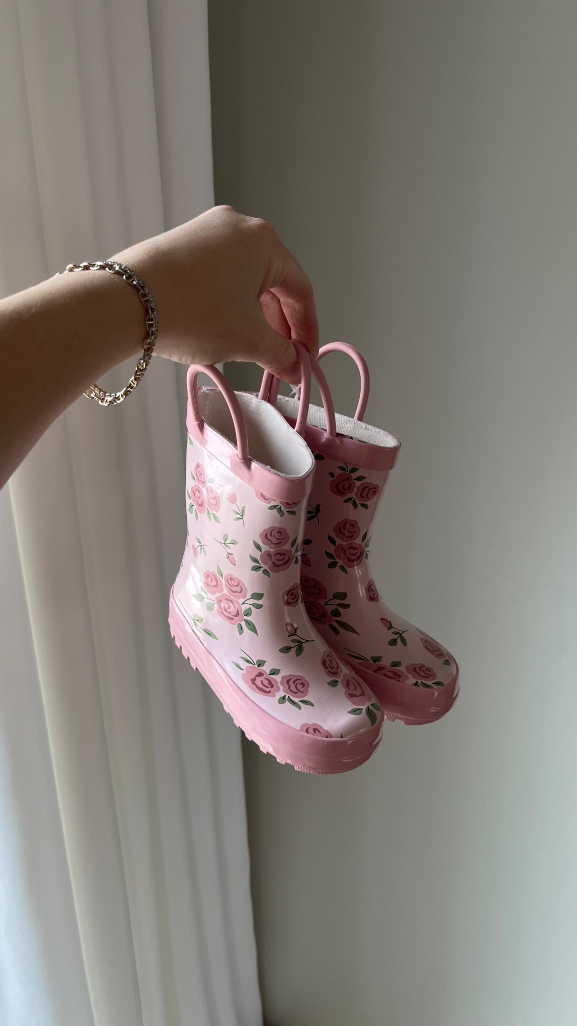 Toddler girl rain boots! how cute are these! 😍 Hudson Baby rain boots in mauve ditsy rose 🌹

Toddler girl shoes, baby shoes, target find, amazon find 

#LTKSeasonal #LTKBaby #LTKKids