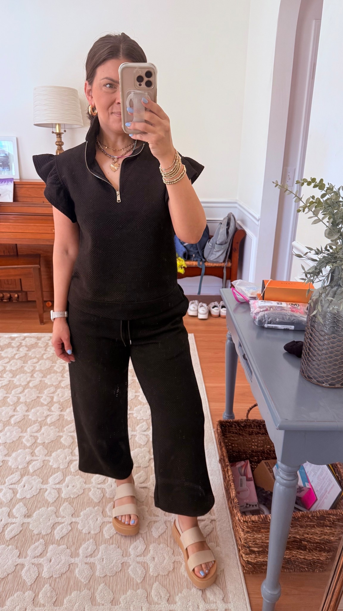 The best travel outfit! Lightweight but not too thin!! I’m wearing a small! 

#LTKTravel #LTKdayinmylife #LTKPetite