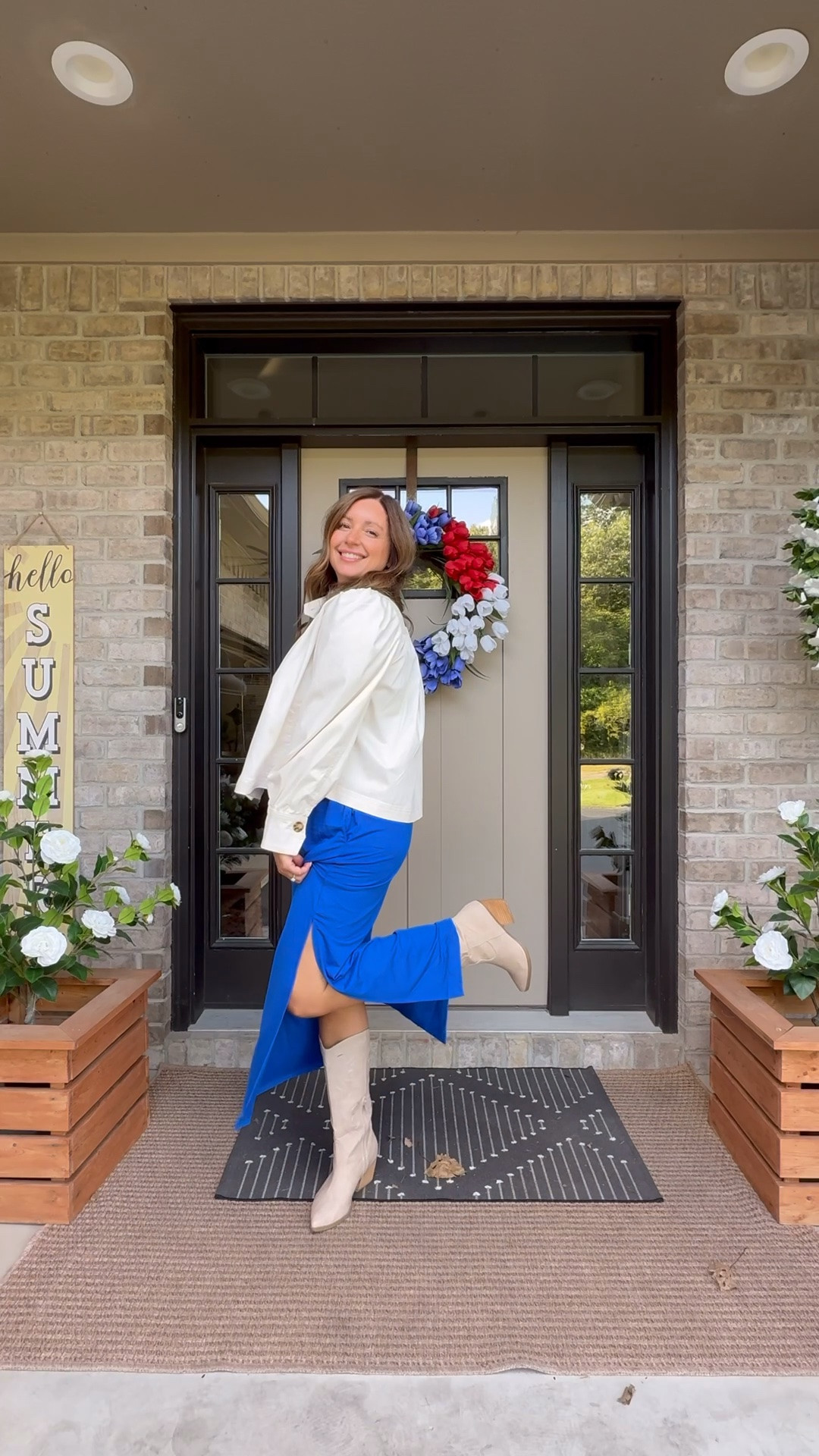 The easiest way to stretch your summer wardrobe into fall 🍂🤎

Those lightweight dresses don’t need to be packed away just yet! A few easy + repeatable styling swaps—think layers, boots, sneakers, denim and cozy textures—can take your favorite dresses straight into the cooler months.

Because I’m all about getting MORE wear out of the pieces already hanging in our closets 🙌🏼

Comment “YES” and I’ll send you all the details + links! 🫶🏼

#FallStyle #TransitionalStyle #Over40Style #EverydayOutfits #AffordableStyle

#LTKSeasonal