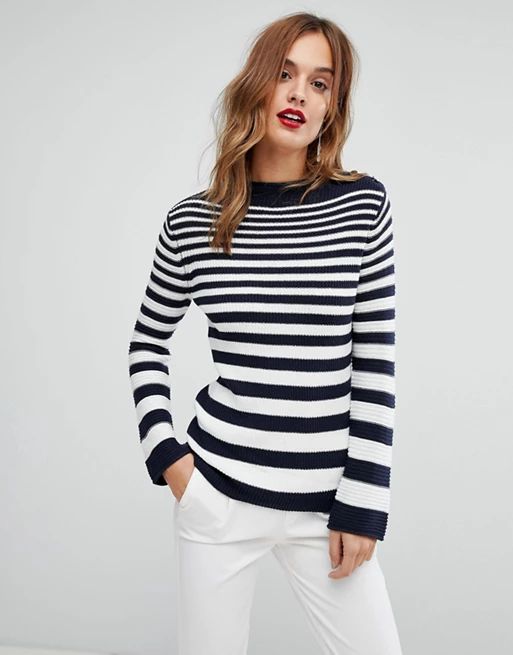 Warehouse – Pullover mit unterschiedlich breiten Streifen und Knöpfen auf der Schulter | Asos DE