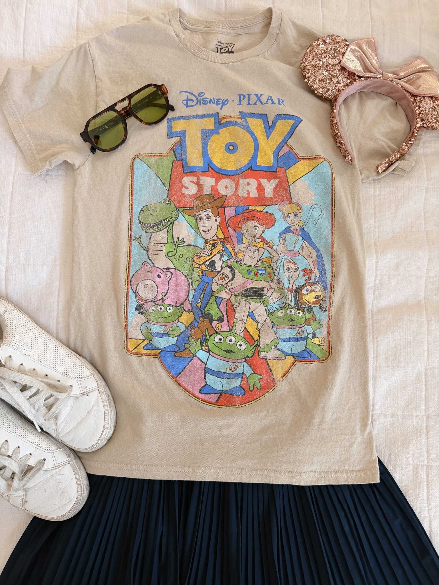 Day 2 Disney outfit🐭✨

#LTKgrwm #LTKootd #LTKSaleAlert