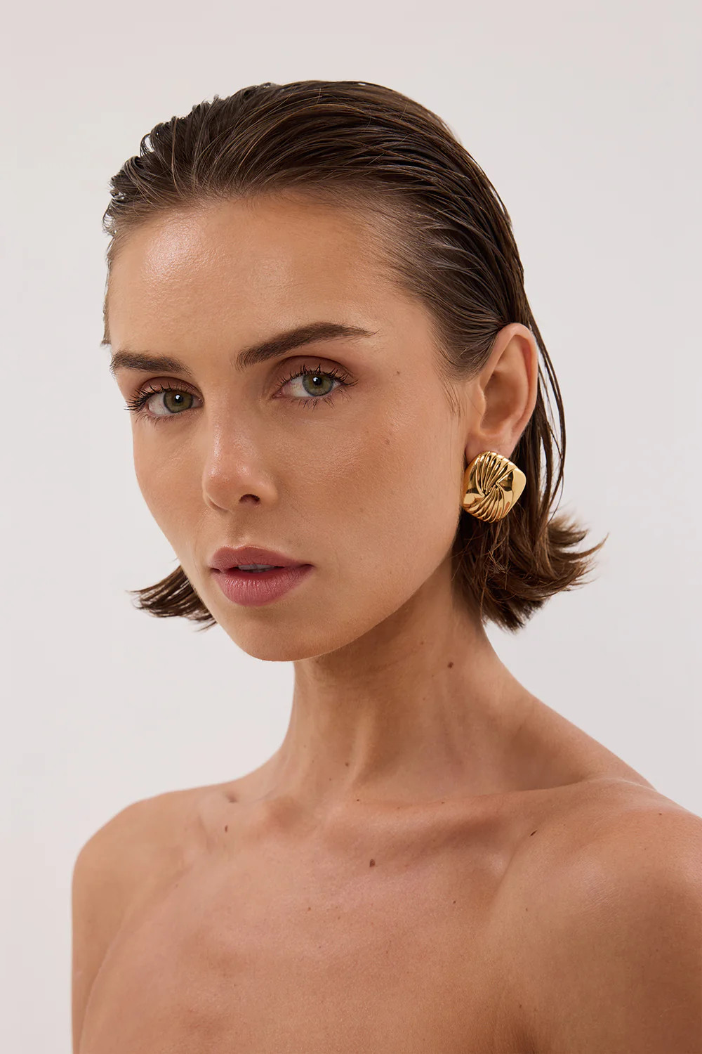 HEAVEN MAYHEM TABI EARRING GOLD | DISSH