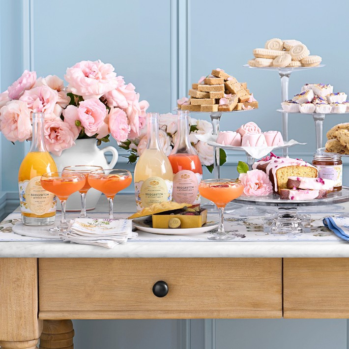 Bridgerton Table Runner | Williams-Sonoma