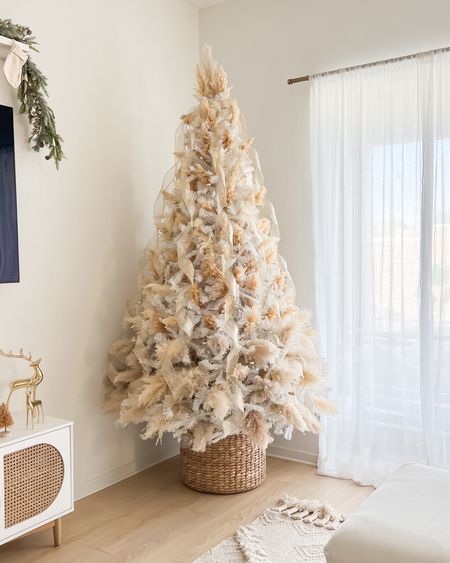 Obsessed with this year’s pampas Christmas tree! Linked everything I used to decorate!

// DIY pampas grass tree, pampas grass tree, DIY pampas tree, pampas tree, boho tree, boho Christmas tree, boho holiday tree, boho pampas Christmas tree, boho pampas holiday tree, holiday tree, holiday decor, Christmas tree, Christmas decor, white tree, white Christmas tree, white faux tree, white faux Christmas tree, white faux holiday tree, faux holiday tree, faux Christmas tree, Amazon home, Amazon finds, Target, home decor, boho home decor, neutral home (12.11)

#liketkit 

#LTKSeasonal #LTKfindsunder50 #LTKstyletip #LTKhome #LTKsalealert #LTKfindsunder100 #LTKHoliday