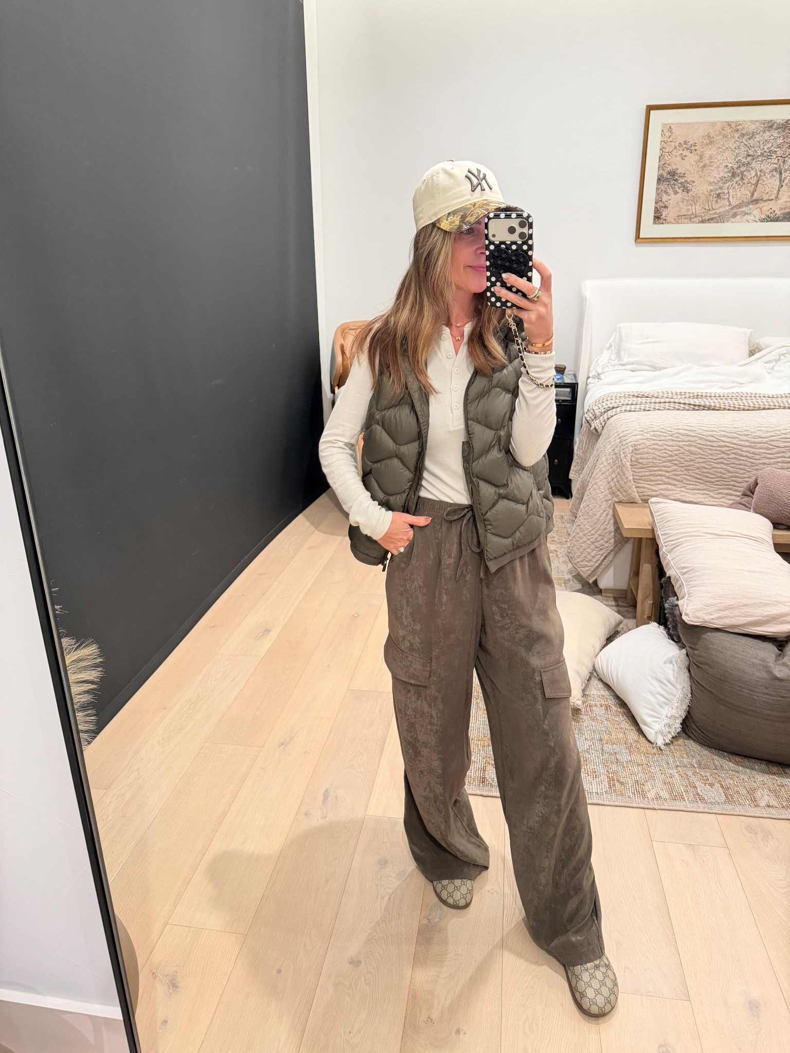 Yesterday’s travel home outfit! 
Lululemon pants size small/6
Top size small 
Lululemon vest size small/6
Aritzia NY cap 
Gucci clogs 

#LTKPetite #LTKTravel #LTKOver40