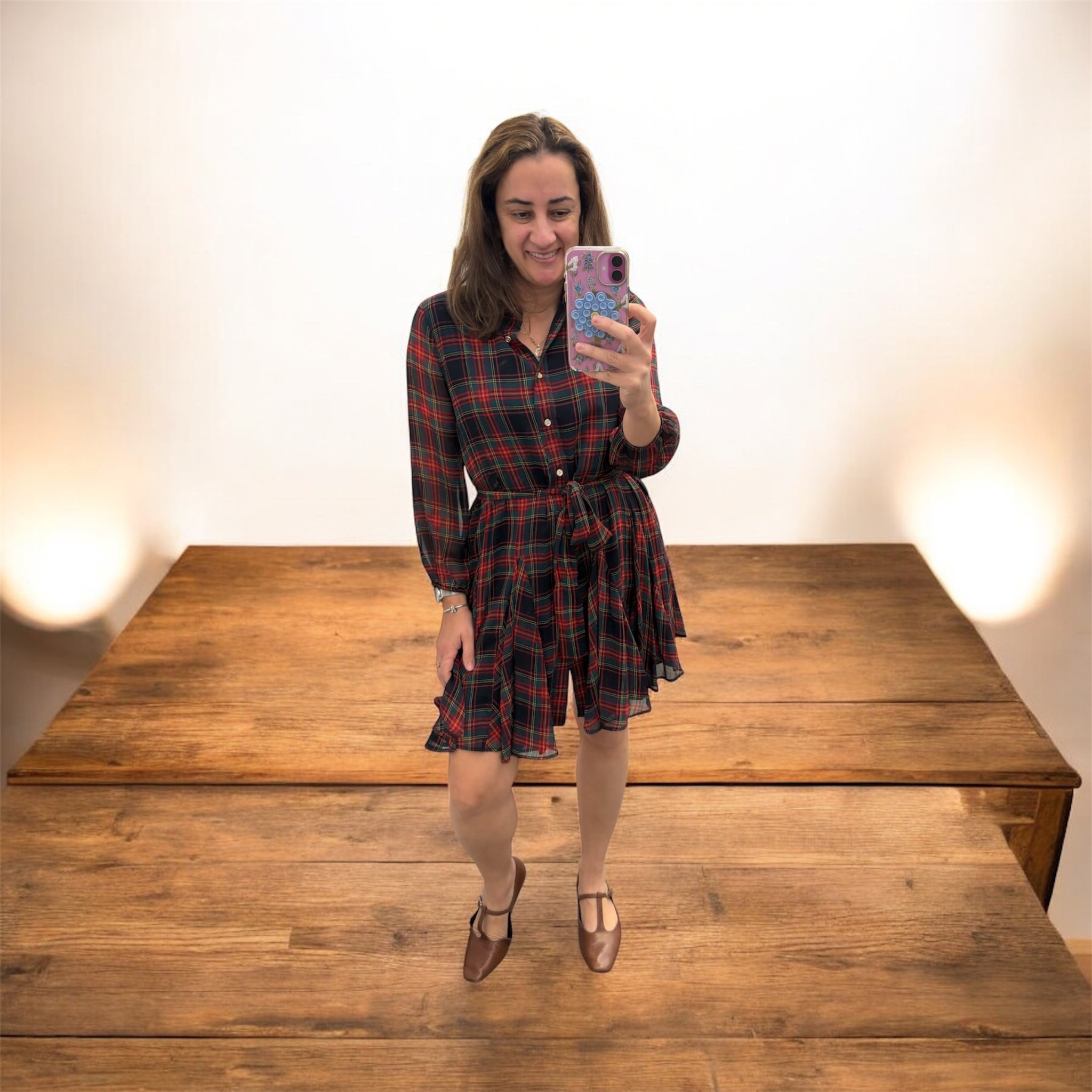 Long sleeve and plaid, fine fabric falls perfectly 🥰

#LTKStyleTip #LTKSeasonal #LTKHoliday