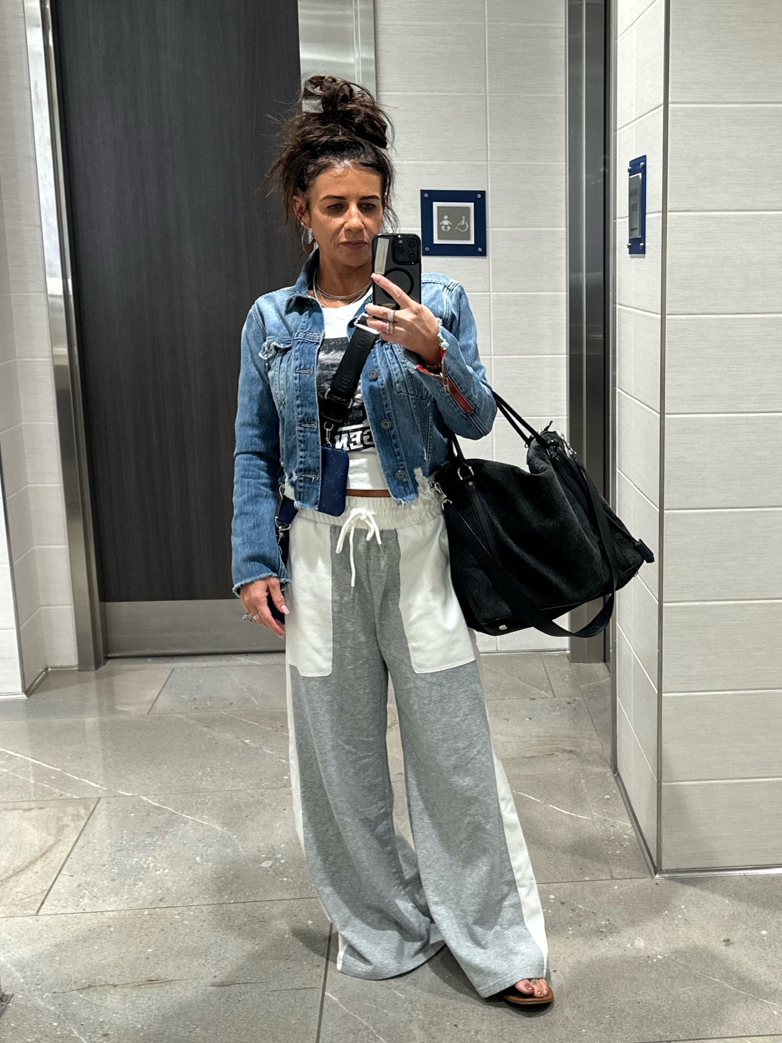 Let's Travel Baby 🛫✈️
travel fit | Louis | Amazon Goodies 

#LTKTravel #LTKItBag #LTKFindsUnder50