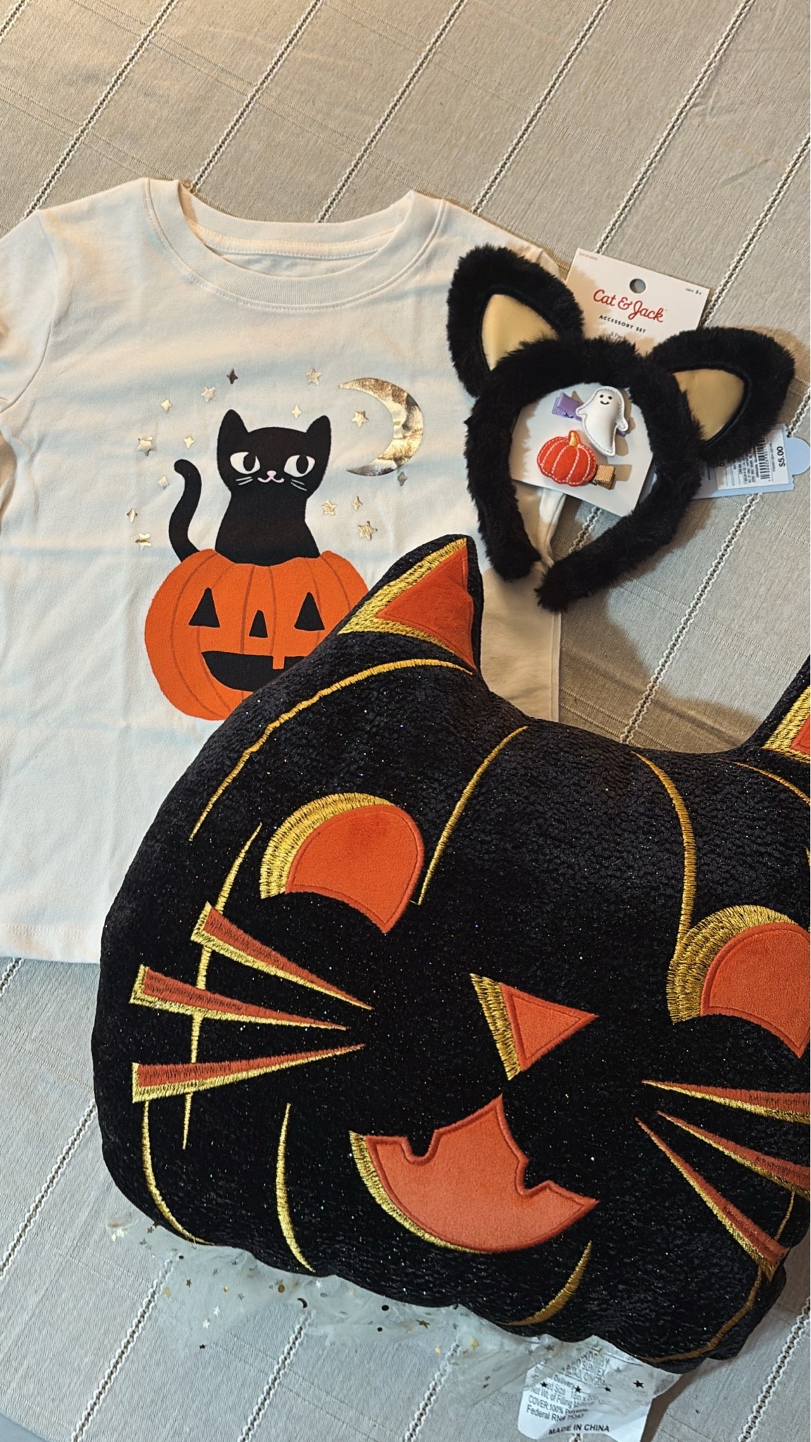 For my cat lover 🐈‍⬛🧡

#LTKmomlife #LTKSeasonal #LTKKids
