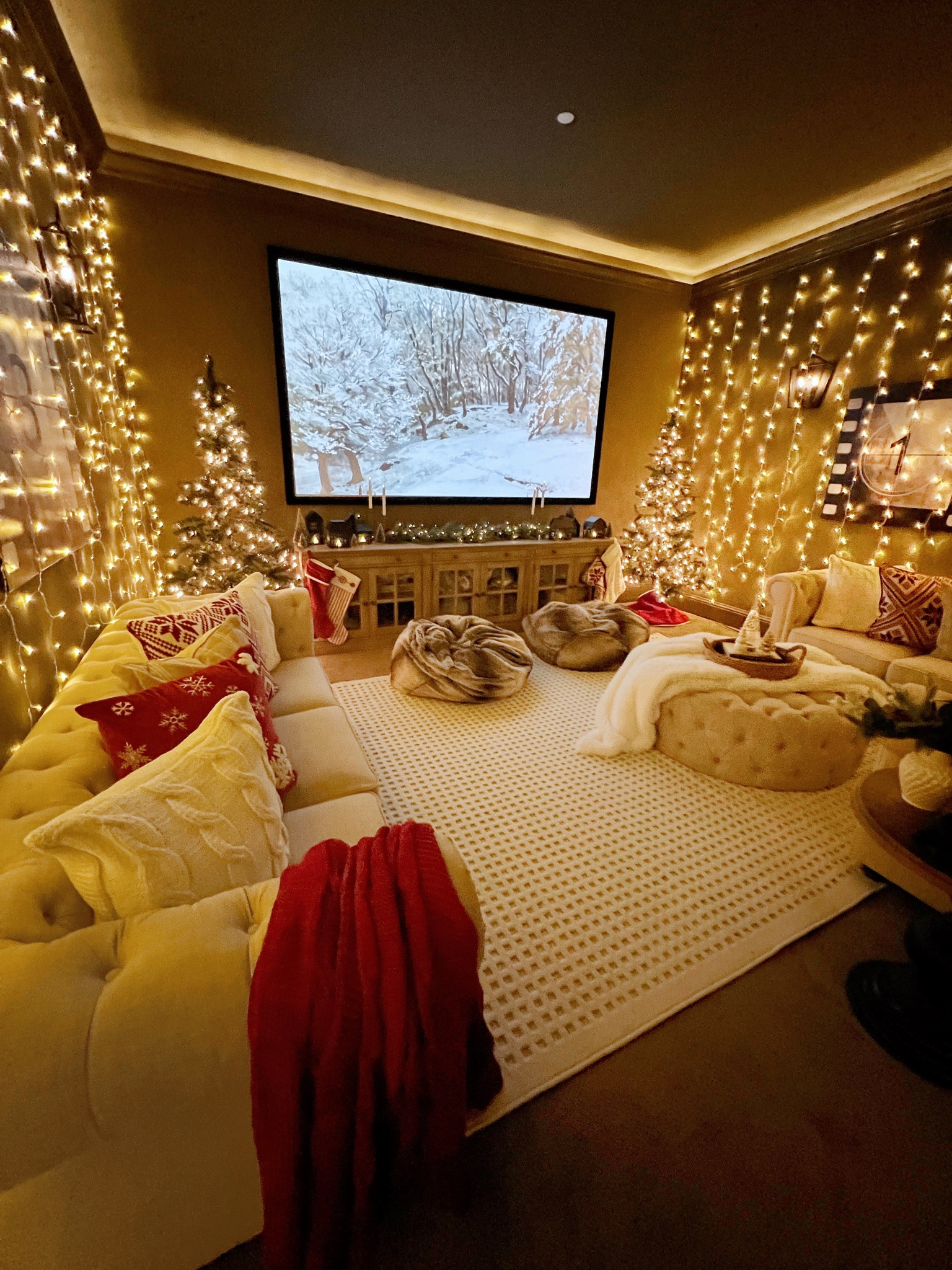 Media room holiday decor 

#LTKhome #LTKHoliday #LTKSeasonal