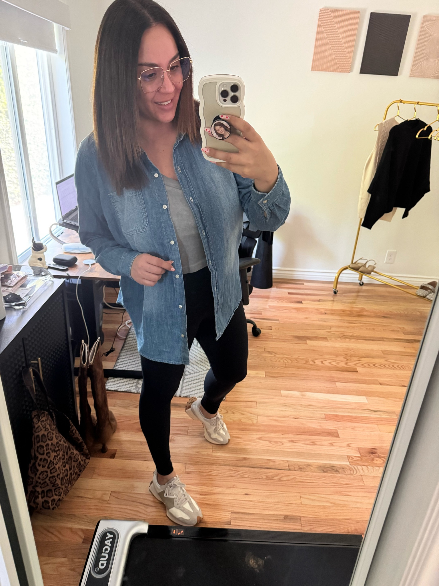 Work from home outfit, casual outfit, leggings outfit, blue light glasses 