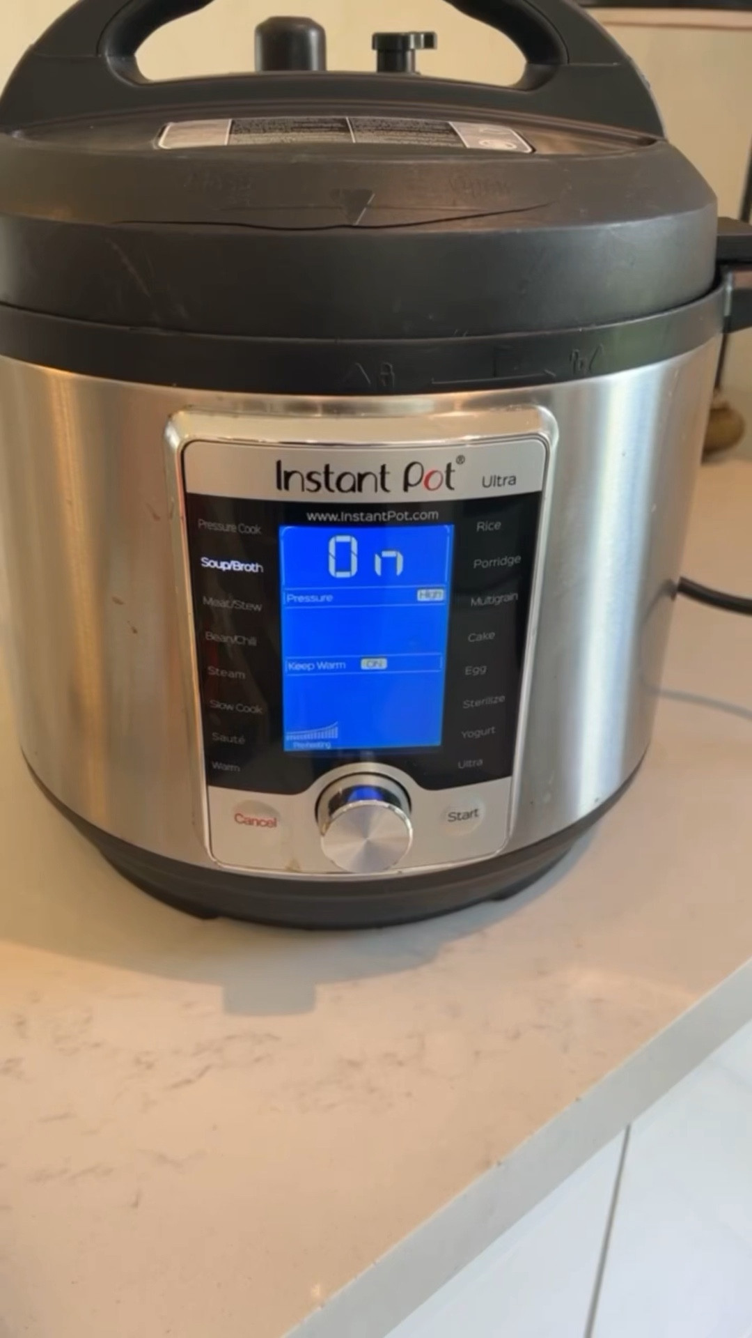 Enchiladas divorciadas. Red and green chicken enchiladas.

Ingredients: 
2 Chicken breast 
5 Tomatoes 
1/2 Onion
5 Garlic cloves 
Pinch Cumin
Pinch of Cinnamon powder 
Salt
Pepper 
Pinch of Cumin 
Complete seasoning
2 Bay leaves 
16 tortillas 
 Instructions:
Cook the chicken on your instant pot soup/broth 
Chopped onion, garlic red / green pepper, tomatoes. 
Heat your Always Pan and fry all the veggies once the chicken is cooked shredded add it to the pan and mix. Add the spices to taste. 
Fry the tortillas and make the enchiladas. 1/2 green salsa and 1/2 red salsa. Put in the oven for 20 min at 400 so the cheese melts. Add refried beans on the side and Mexican cream to the top. 
Salsa Verde 
12 tomatillos 
2 garlic 
1/4 onion 
1 cup of cilantro 
2 Serrano chiles 
Put everything except cilantro in the oven to broil for 10 min after done blend with the cilantro.
Salsa Roja:
12 red roma tomatoes 
1/4 of onion 
2 garlic cloves 
1/2 of chipotle chiles (can chipotles) 
Put everything to broil  in the oven except for the chipotles Chiles for 10 min and once is cooked blend and add the chipotles Chiles. 
Add sal to taste. 
#adrismexicankitchen
#foodblog #recipe 

#LTKfamily #LTKhome