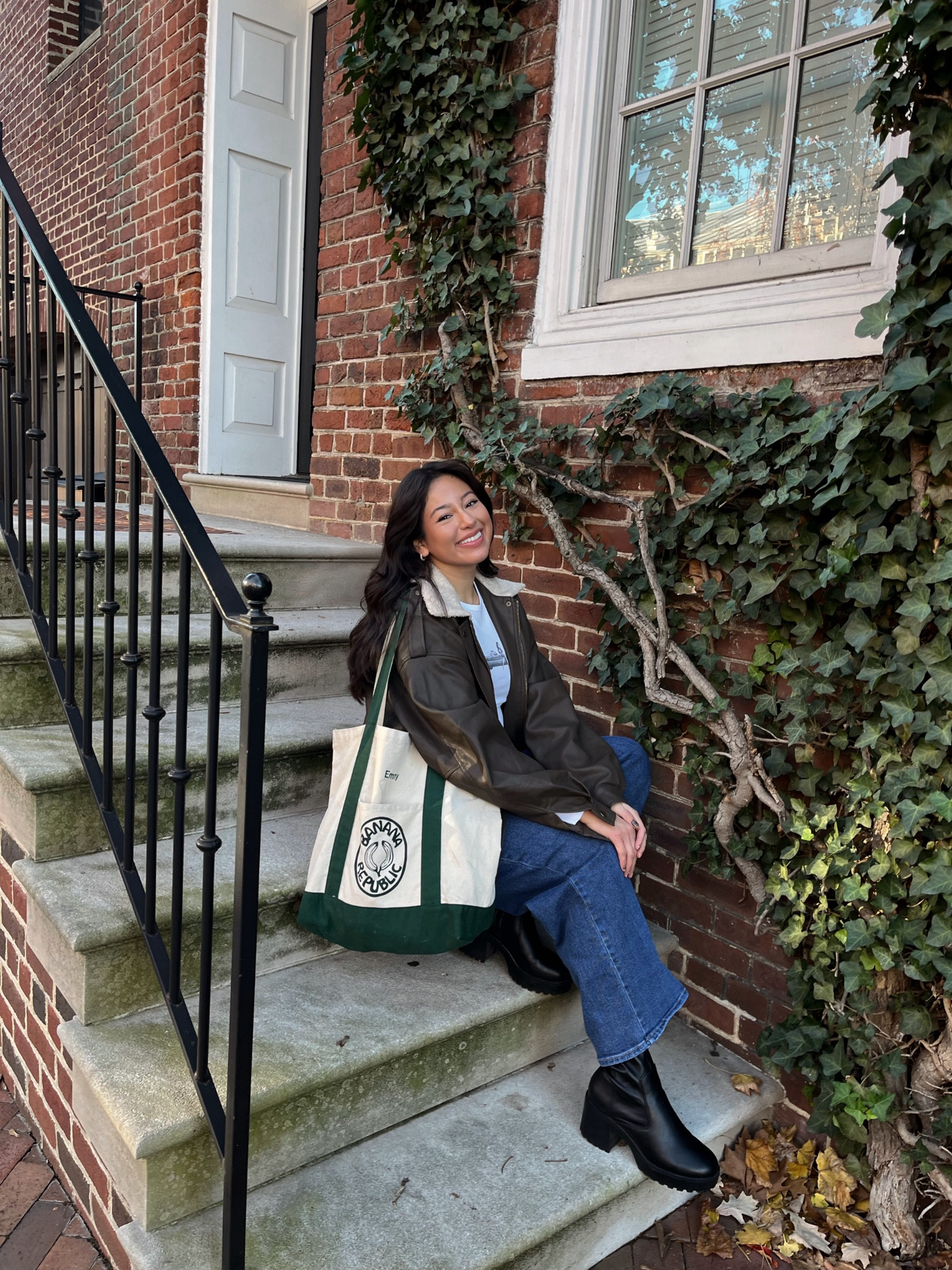 casual outfit, autumn to winter outfit, winter trends, tote bag, graphic tee, bomber jacket 

#LTKSeasonal #LTKStyleTip