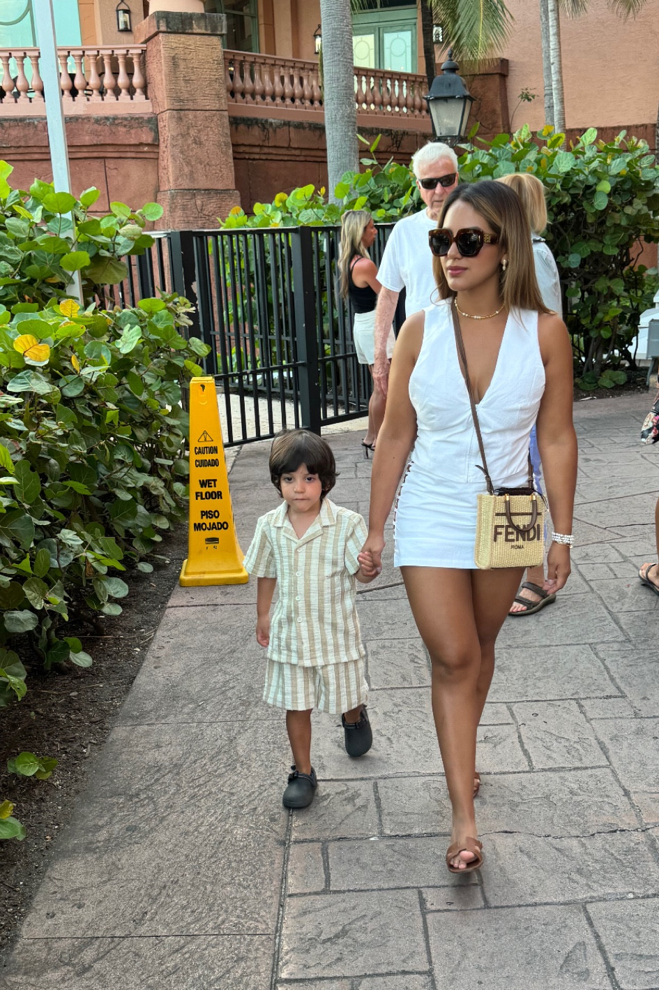 Las mejores vacaciones son con ellos 🤎

#LTKKids #LTKStyleTip #LTKSaleAlert