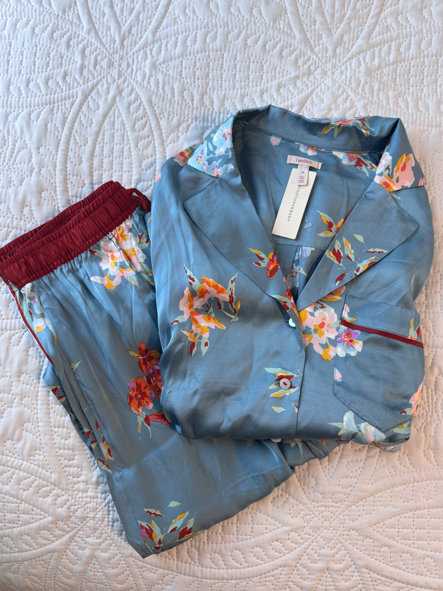 Anthropologie has silk pjs 40% off!! 

#LTKSaleAlert #LTKSeasonal #LTKGiftGuide