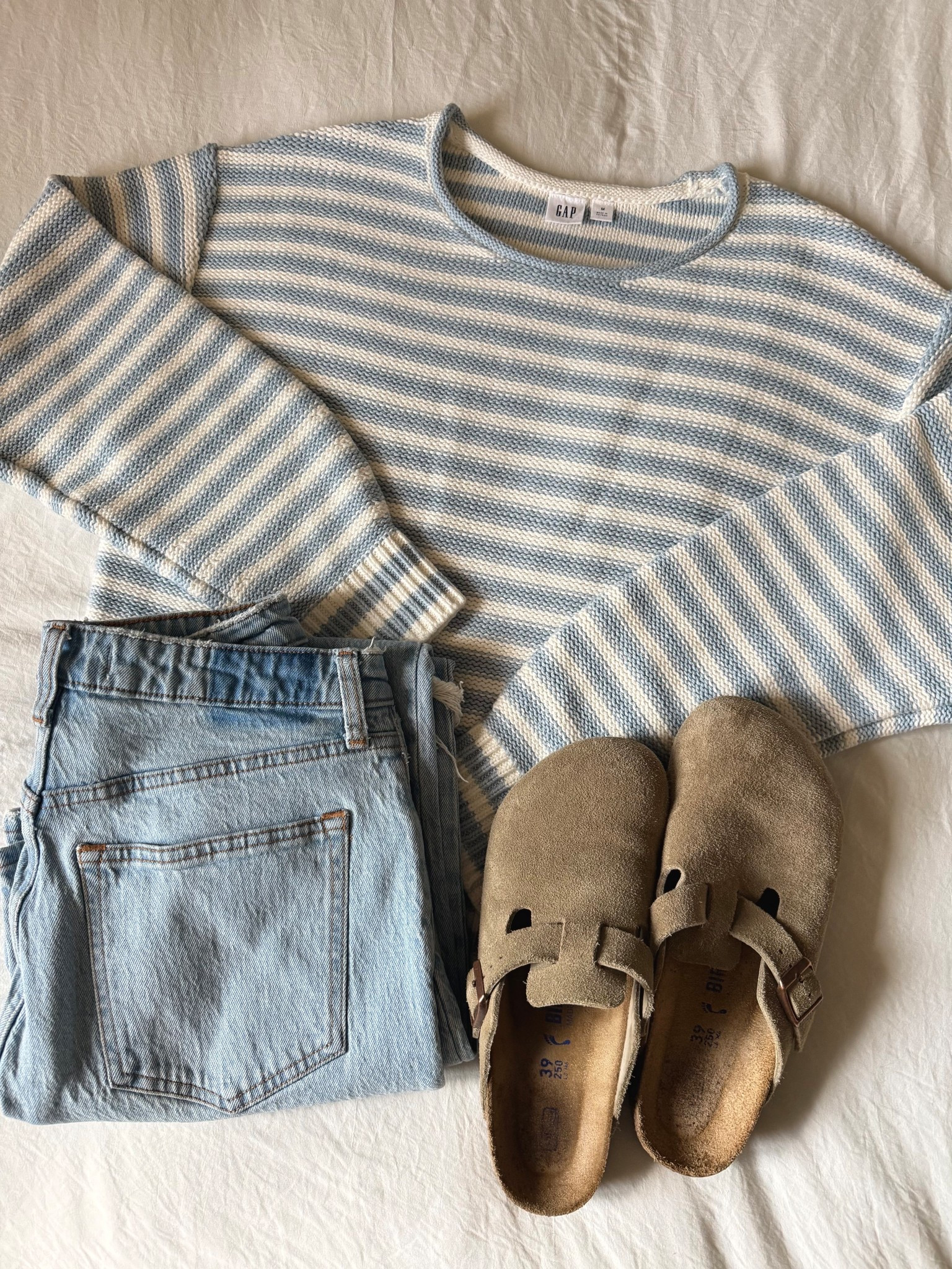 Blue striped sweater 🩵 

#gapfactory #spring #cotton #outfitinspo #casual 



#LTKSeasonal