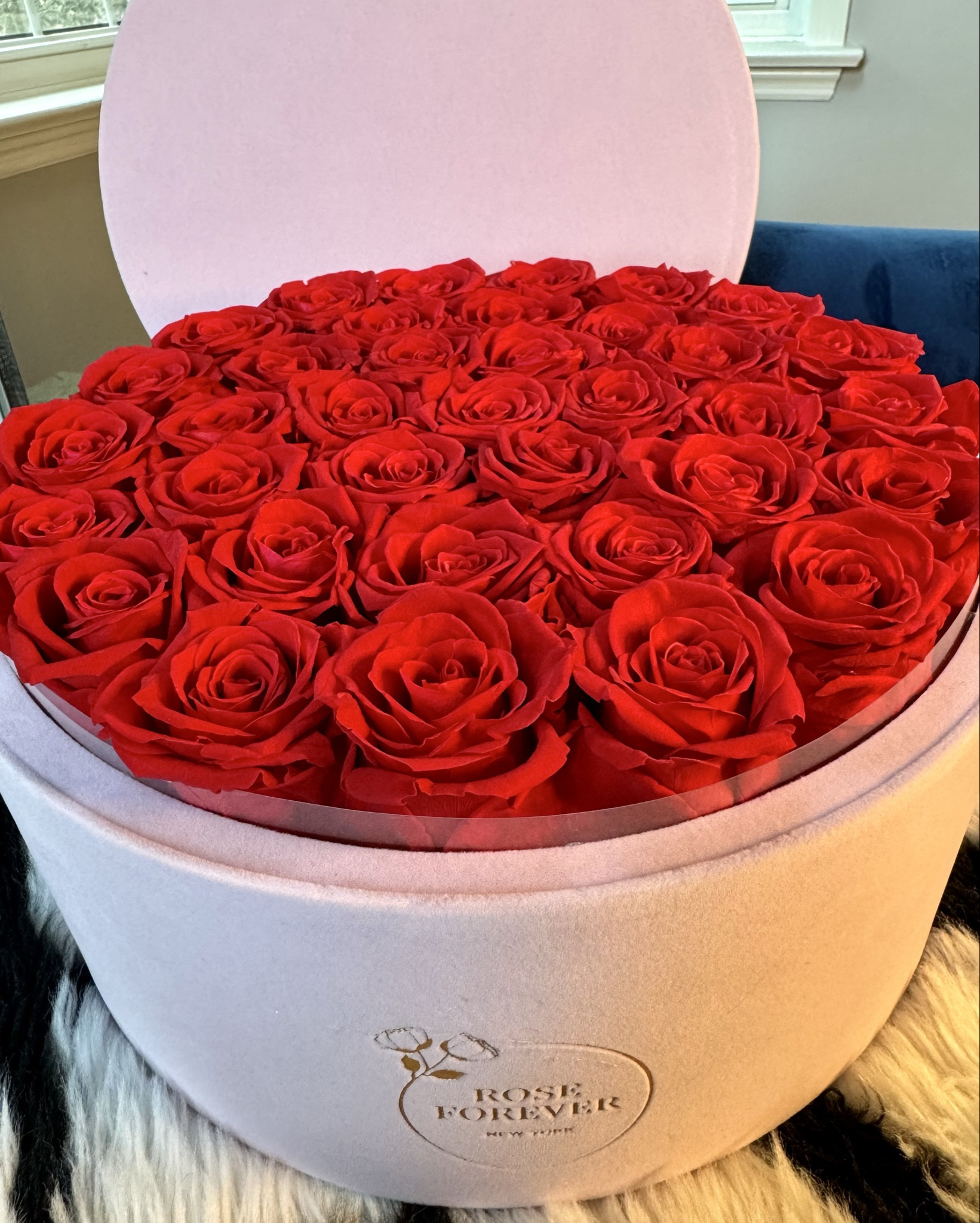 Rose Forever NYC offers handcrafted arrangements of preserved roses that stay fresh for a year. These roses are carefully selected by artisans and presented in elegant Parisian-style boxes, making each arrangement a timeless piece of art. @roseforever_ny #ad

Handcrafted to last a year, these roses offer a timeless, luxurious gift that requires no maintenance (water or special care), making them perfect for any special occasion.

#giftideas #giftideasforher 

#LTKFamily #LTKGiftGuide #LTKHoliday