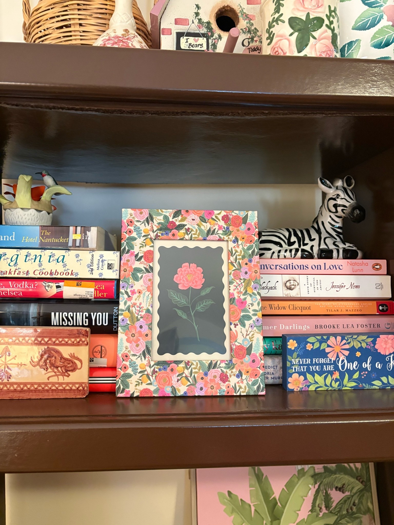 Colorful statement bookshelves on a budget! 

Statement bookshelf • colorful bookshelves • colorful bookshelves • budget-friendly home decor • budget-friendly decor • affordable home decor • affordable decor

#LTKHome #LTKdayinmylife