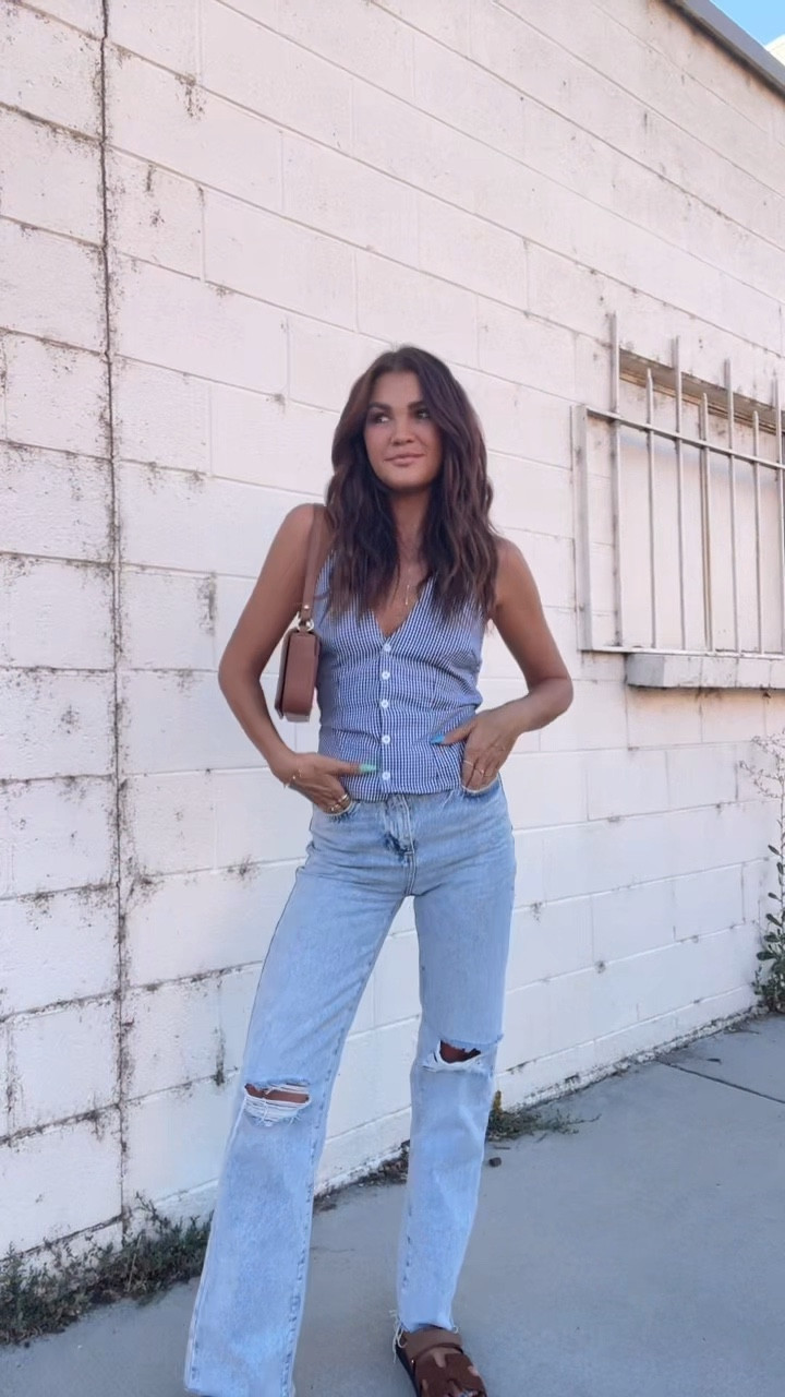 Top - linked on my Tik Tok

Gigi New York Bag - Code: Kristin15

Made by Mary Jewelry: 
Until Aug. 31 use code: KRISTINROSEDAVIS15 for 15% off! 
(after that it goes back to KRISTIN10) 



#LTKShoeCrush #LTKItBag #LTKStyleTip