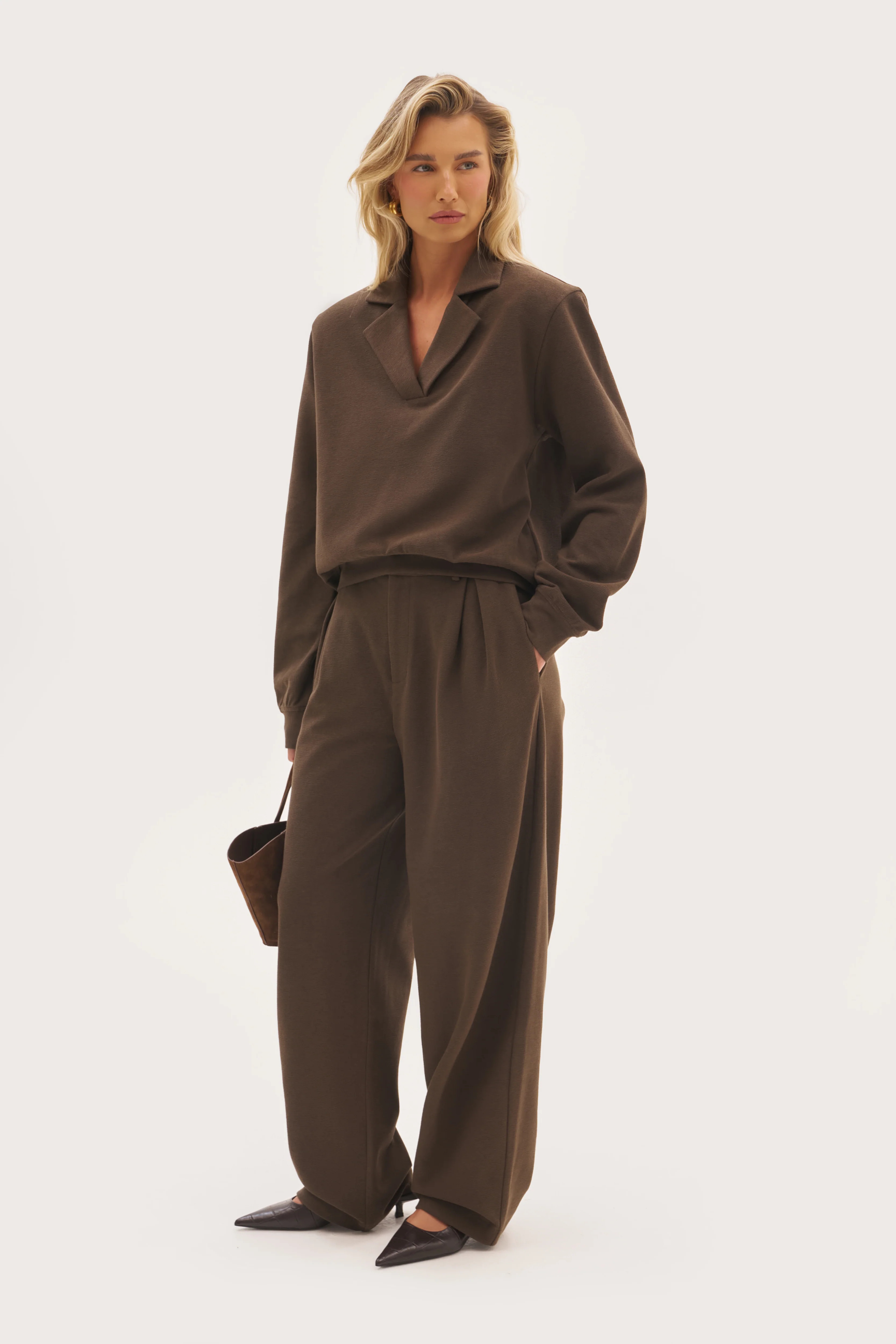 Refined Jersey Trousers - Brown | Maebe