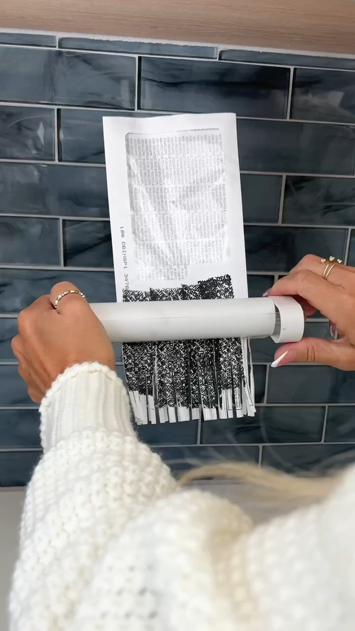 This 3-in-1 gadget is giving ✨organized main character energy! #officetok #desksetup #amazongadgets

#LTKSummerEdit #LTKFindsUnder50 #LTKHome