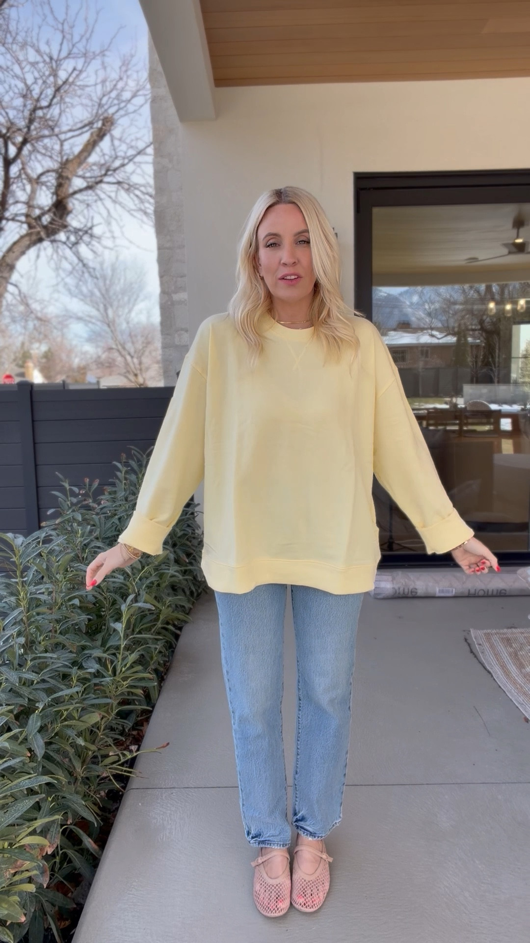 This outfit is a prime spring outfit! 

#LTKmomlife #LTKgrwm #LTKootd