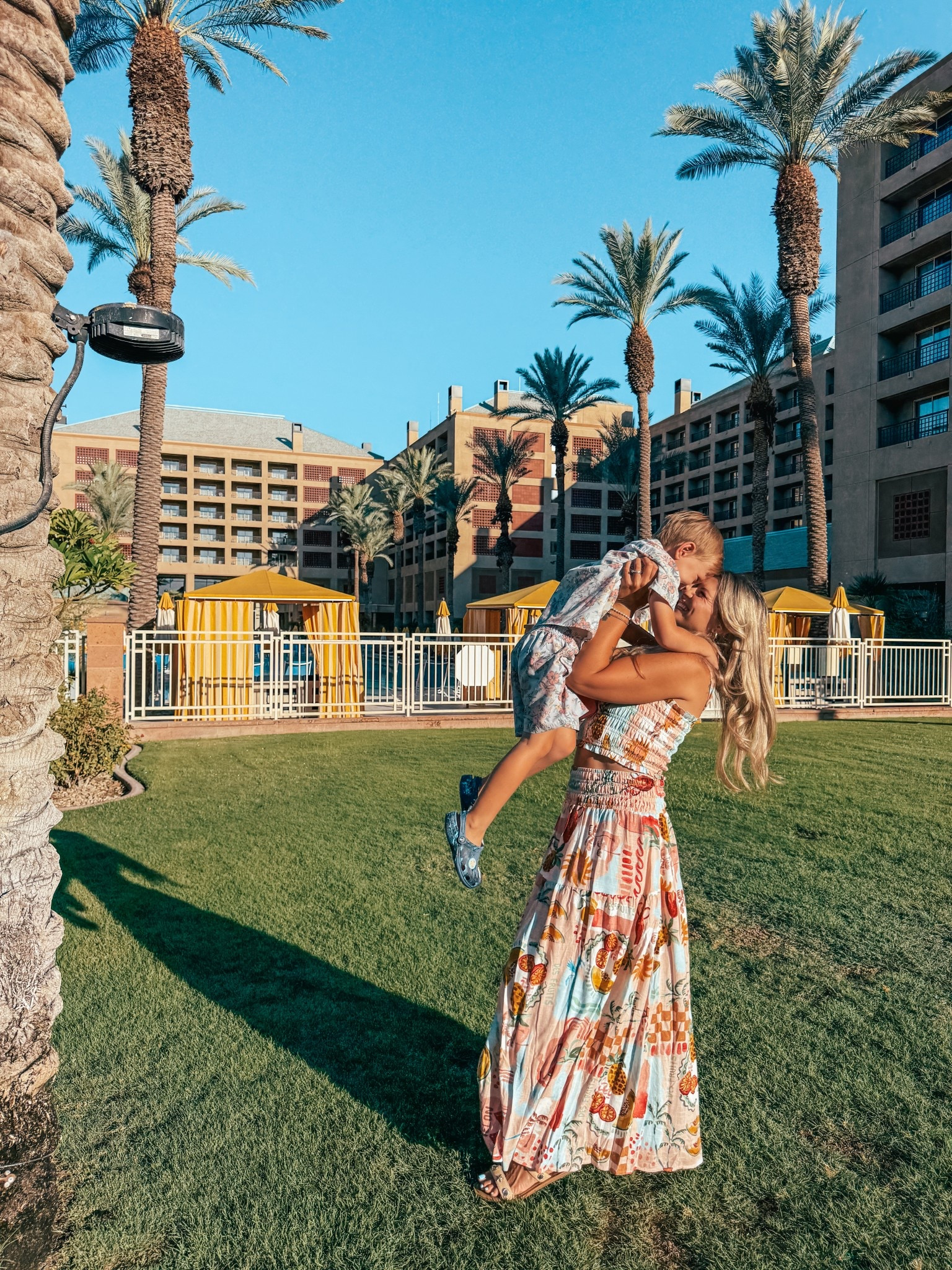 V A C A T I O N 🌴 


(Still can’t find the exact set BUT I found the pattern. We are getting closer)🤞🏼

#LTKTravel #LTKU #LTKStyleTip