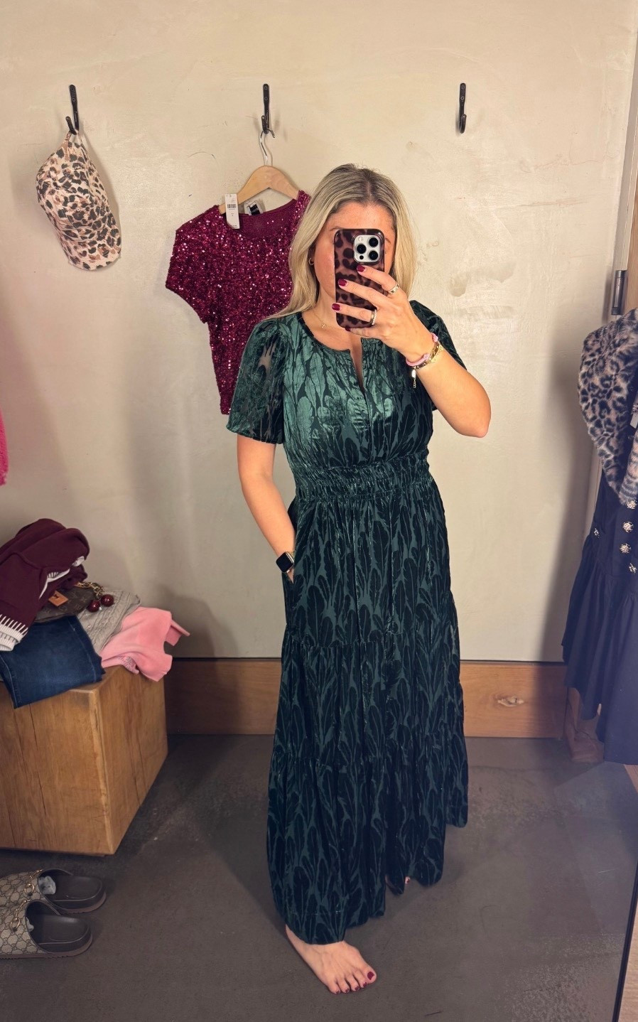 Maxi dress on major sale!
Size xs

#LTKFindsUnder100 #LTKSaleAlert #LTKGiftGuide