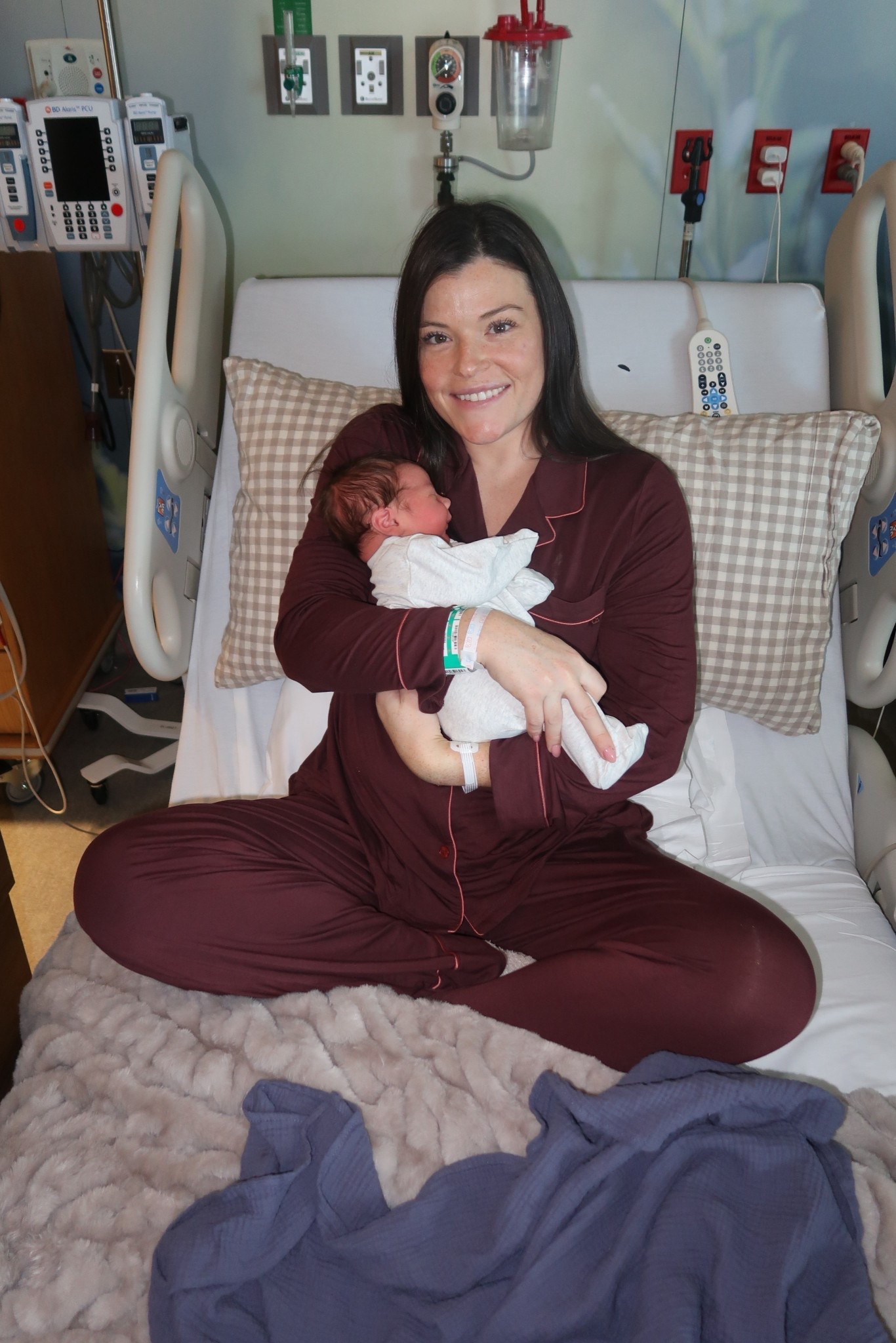 Best pregnancy & postpartum friendly pajamas. I wear some every night! CE-BECKY saves $$$

#LTKbump #LTKbaby