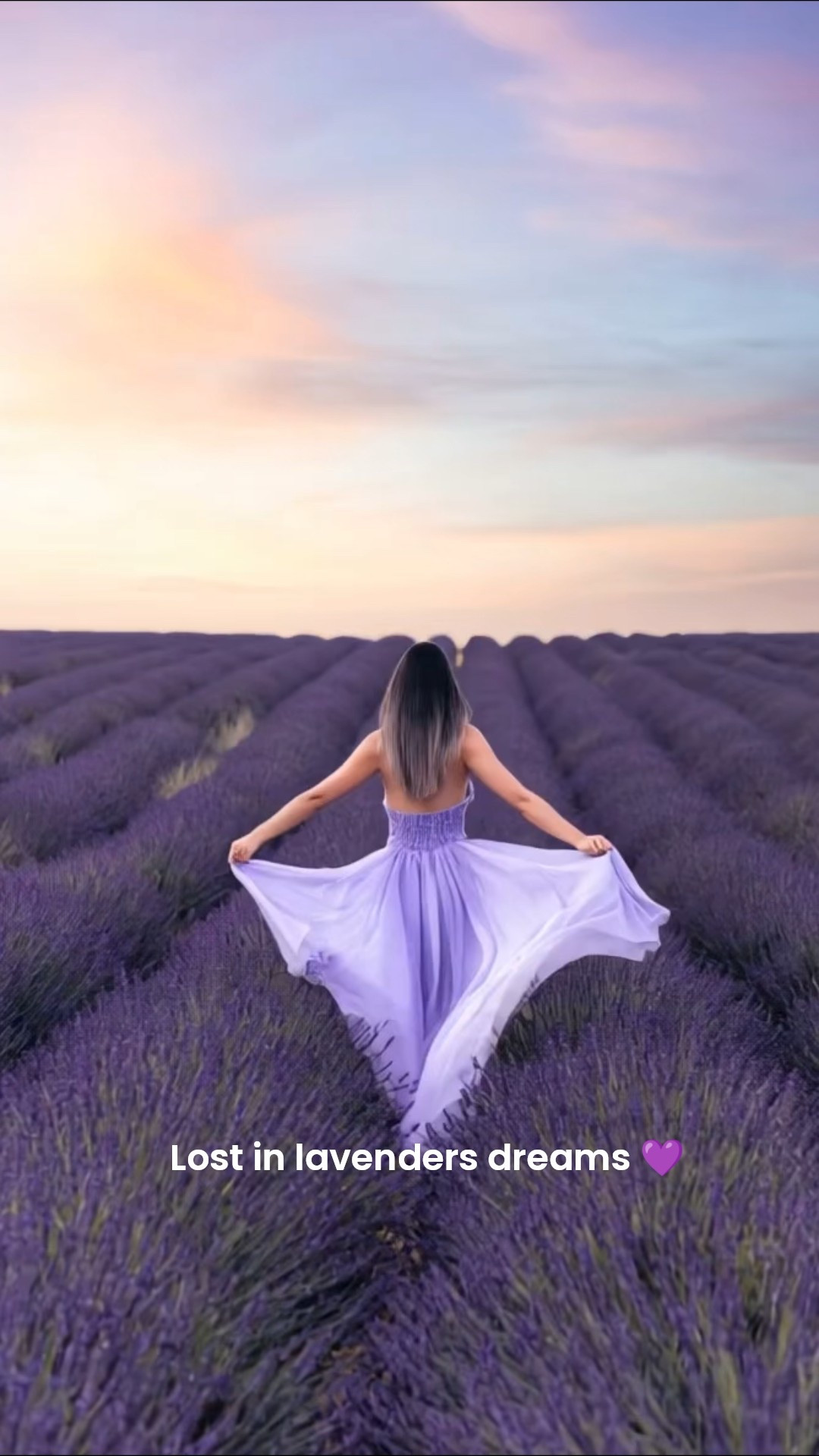 ✨ Lavender dreams do come true 🌿


🛍 Tap to shop the exact look or similar dreamy dresses for your next getaway.
#LTKsummer #LTKcurves #LavenderSeason #SunsetStyle #FlowyDress #LTKfinds #StylebyPetiteCurves