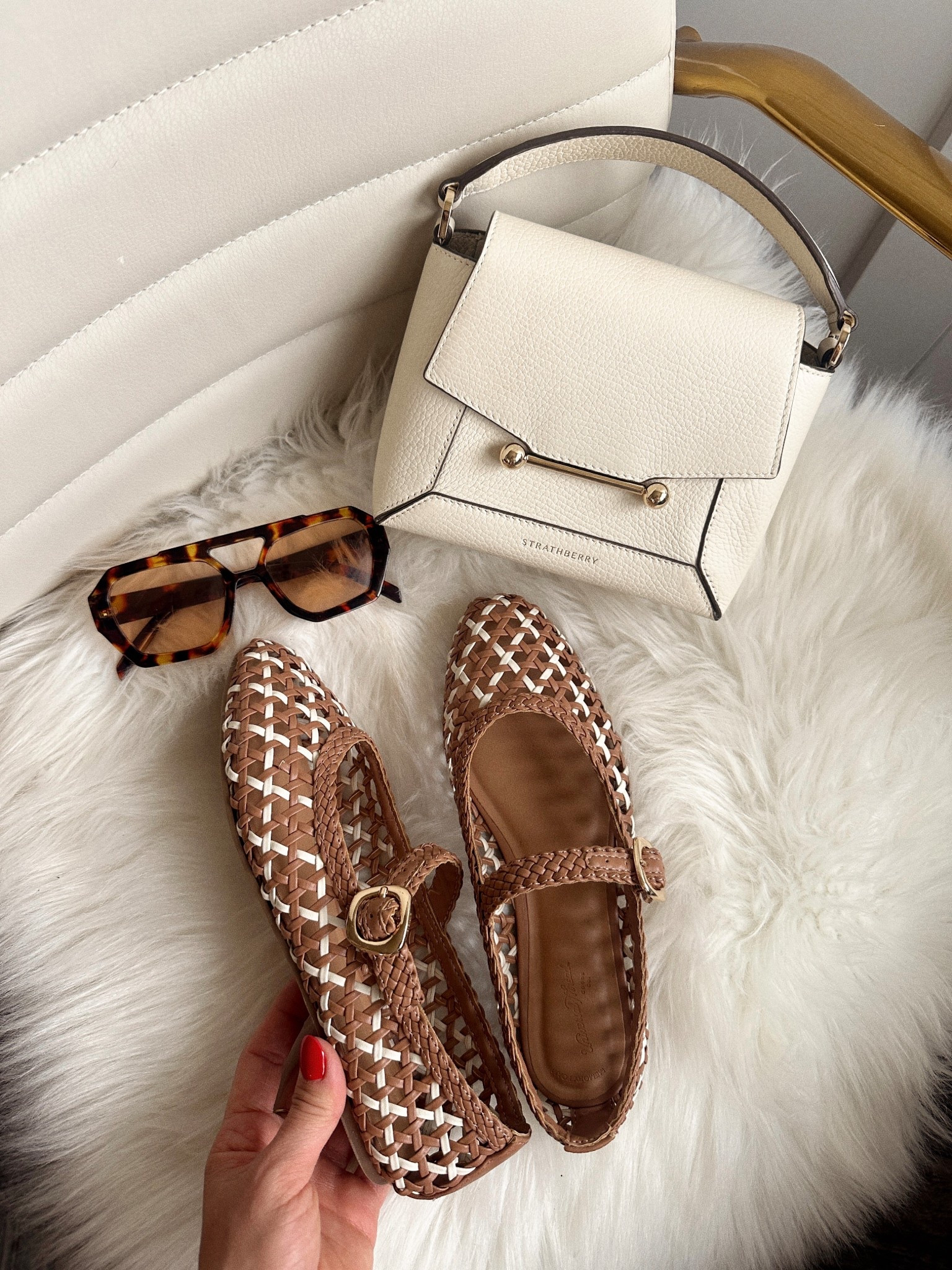 Current favorite woven flats by Target! They are so comfy and cute! 

#LTKootd #LTKmomlife