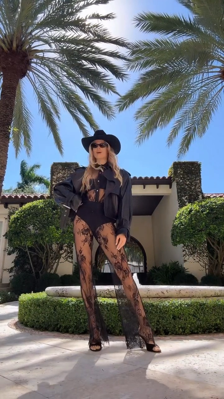 As someone wrote in a comments before I think you just invented Miami cowgirl 🤣🤠

Wearing: 
Set: @muma.world 
Hat: @brixton 
Jacket: @khaite_ny 
Shoes: @lagencefashion 

#ootd #ootn #grwm #cowgirl 

#LTKFindsUnder100 #LTKStyleTip #LTKBeauty