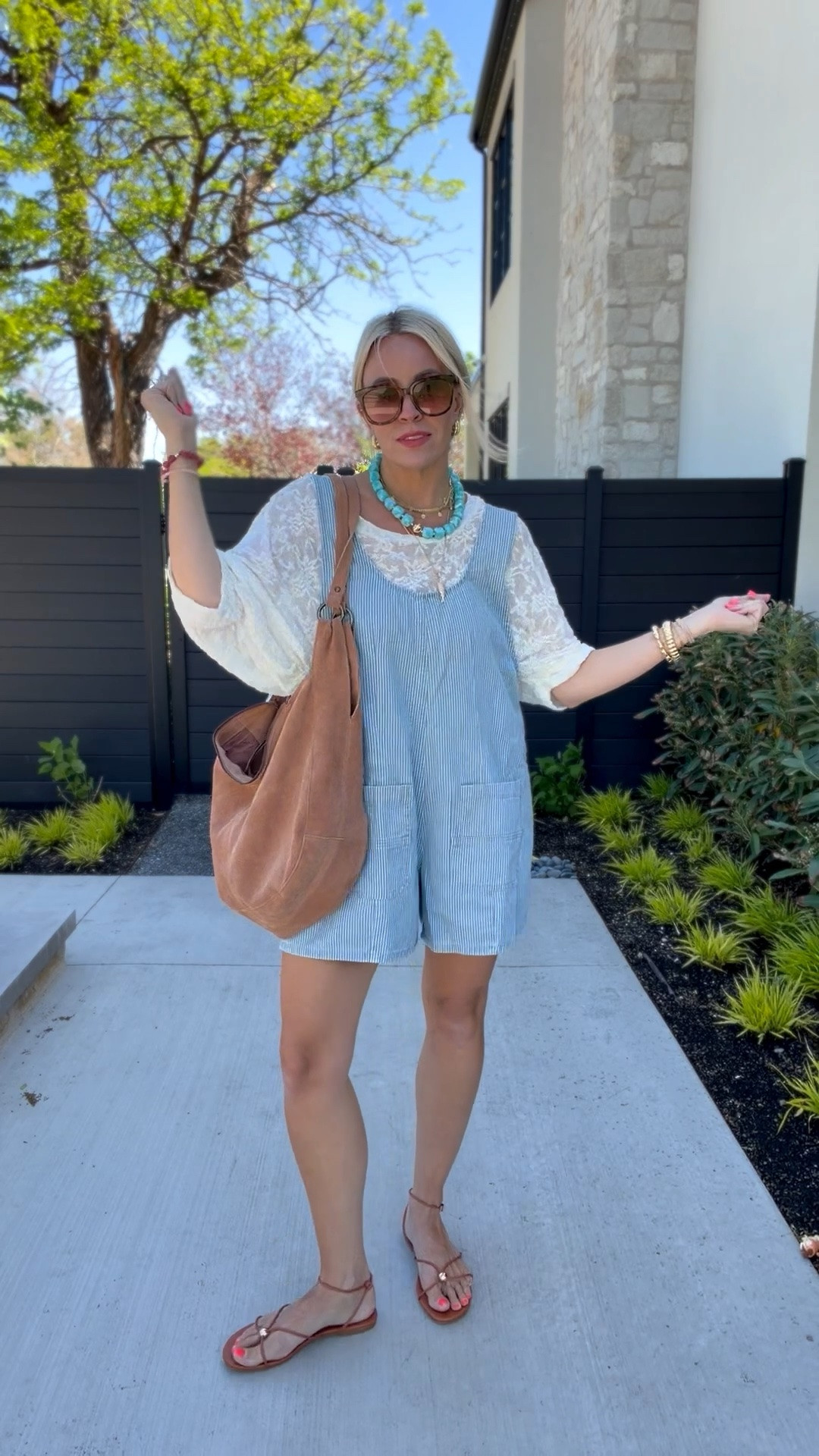 How cute and easy is this outfit?! I’m obsessed!

#LTKootd #LTKgrwm #LTKmomlife