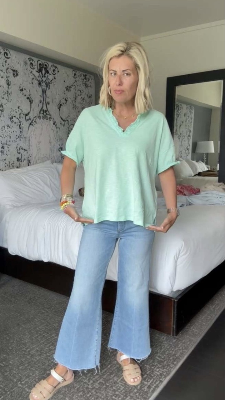 The Amelie Tee we all know and love! This is the petite one/size but I wear the regular length also. I’m in 26 jeans and 7/8 shoe tts. *Use Catherine20 at Allie + Bess

#LTKootd #LTKSeasonal