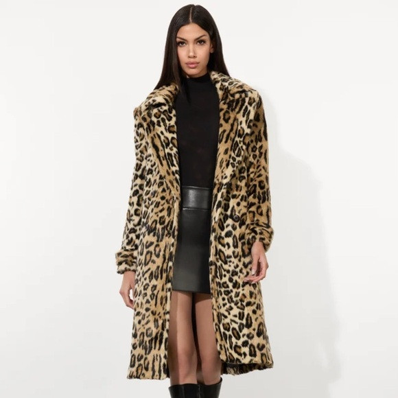 Alice + Olivia NICHOLAS OVERSIZED FAUX FUR COAT JACKET
Camel Black Jaguar NEW S | Poshmark