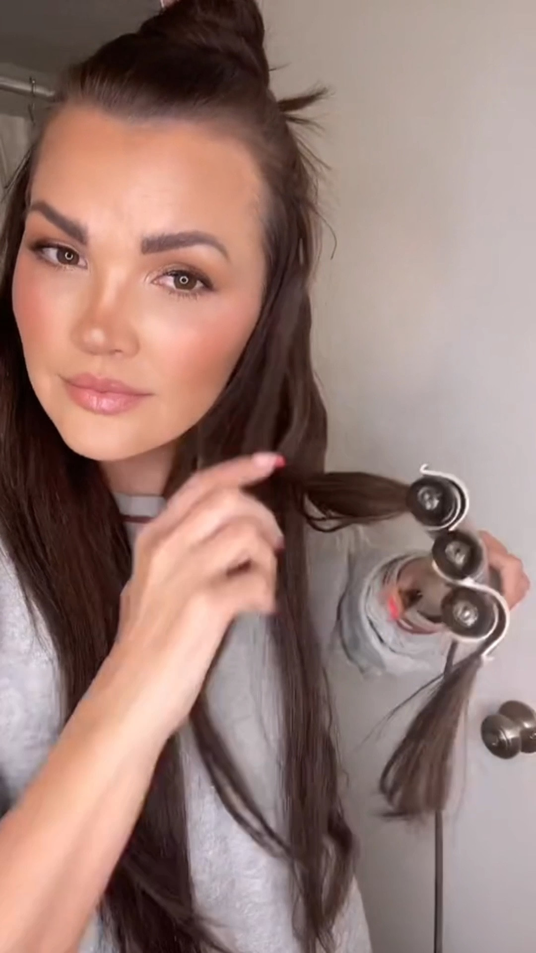 How I get mermaid waves - Tik Tok tutorial
-
3 barrel waver
& 
the T3 singlepass wave (use code: KristinT320) 



#LTKbeauty #LTKstyletip