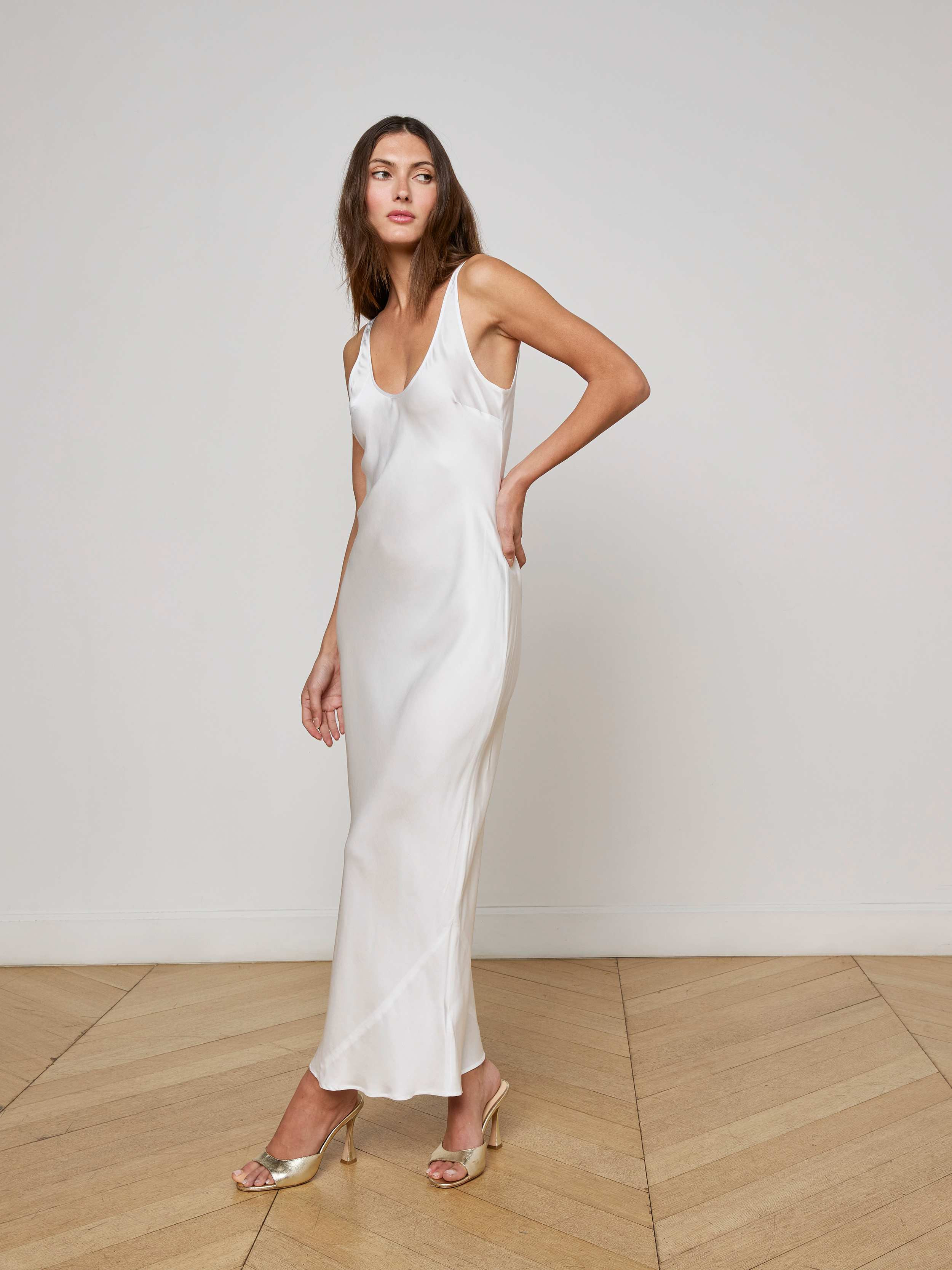 L'AGENCE - Akiya Satin Maxi Dress in White | L'Agence