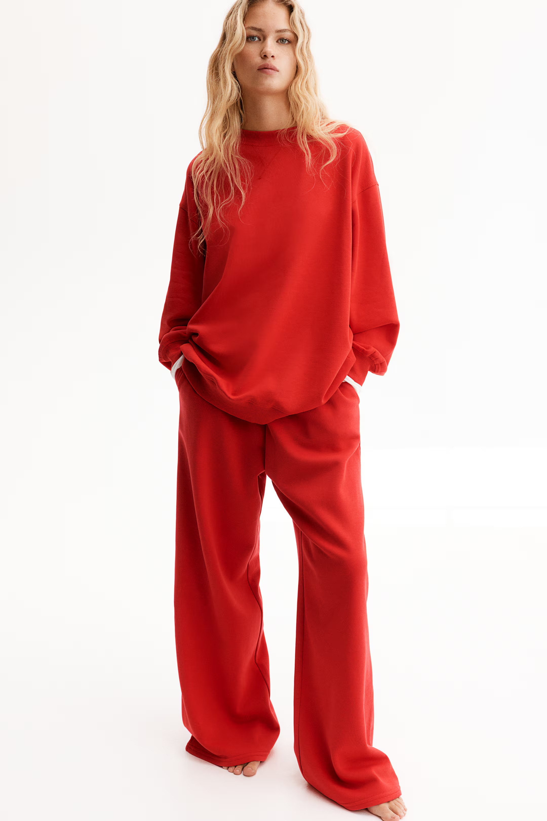 Wide-Leg Joggers - Red - Ladies | H&M US | H&M (US + CA)