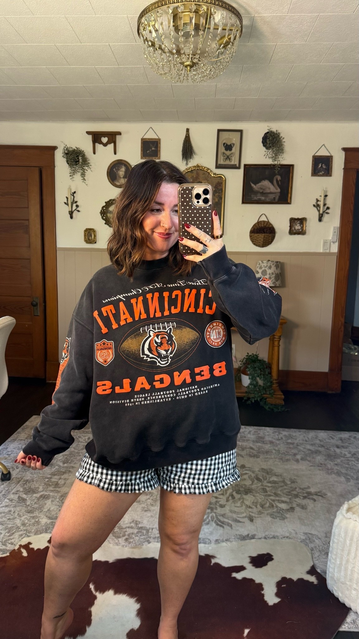 Snagged this nfl bengals sweatshirt from Abercrombie the other day and I LOVE! It feels old and vintage and I love the design! I’m 5’1 size 10 wearing a medium!

#LTKootd #LTKSeasonal #LTKMidsize