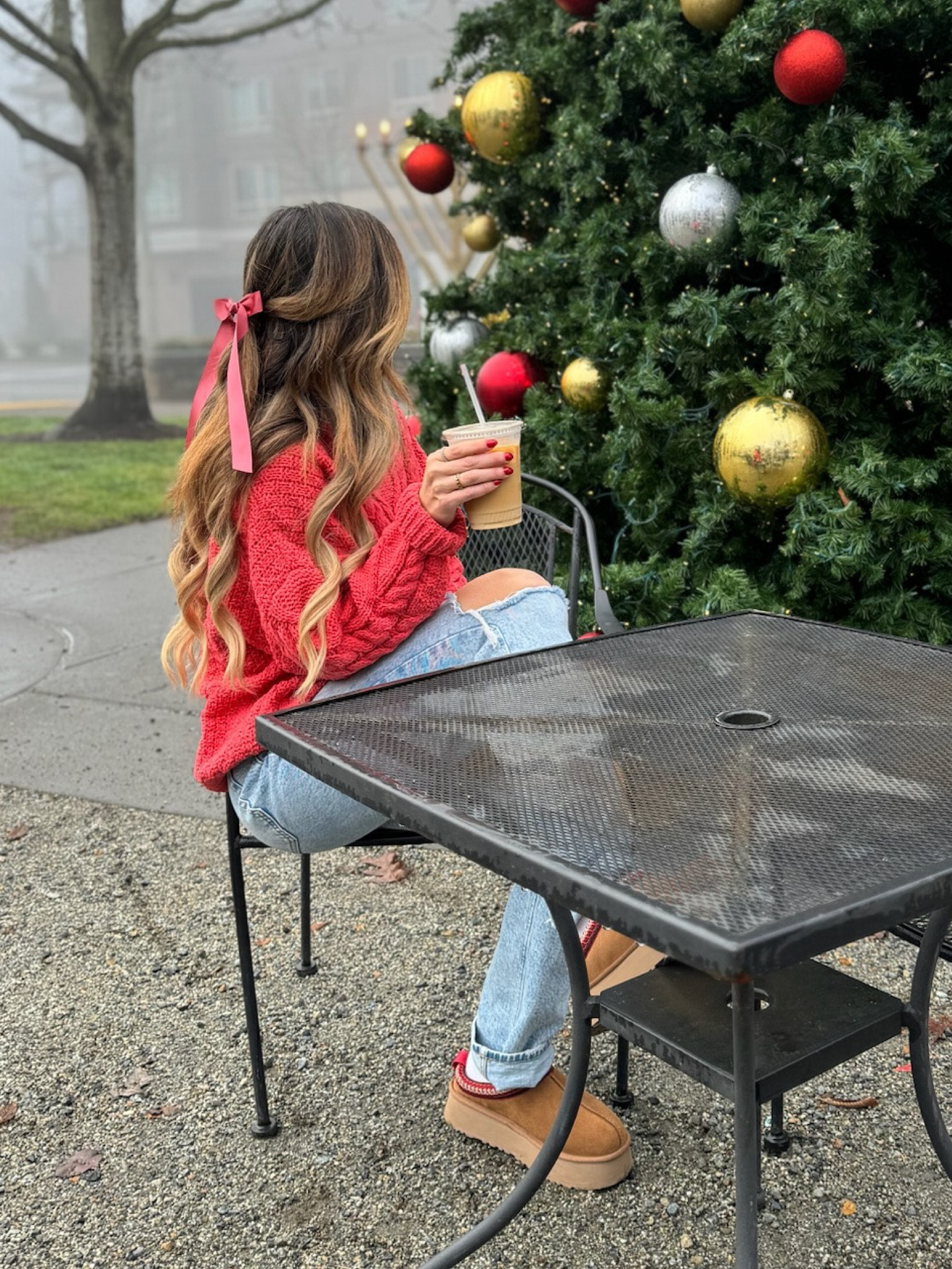 Christmas red sweater ❤️🎁 

#LTKfindsunder100 #LTKSeasonal #LTKfindsunder50