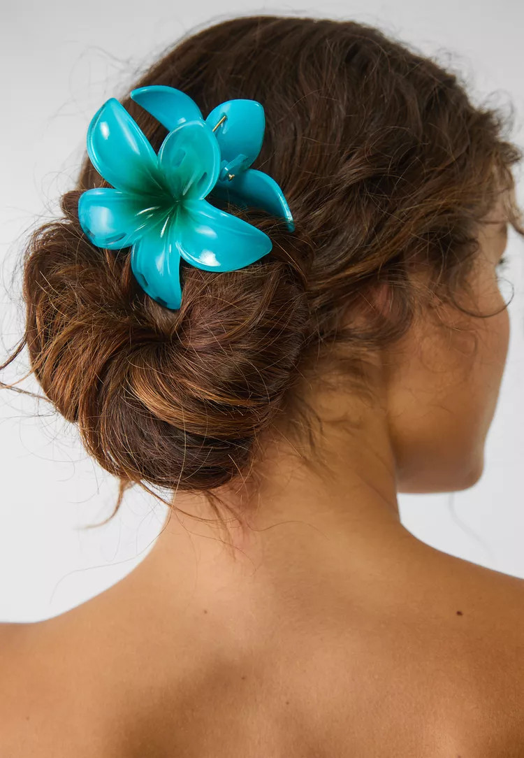 Pack of 3 floral hair clips | Stradivarius (UK)