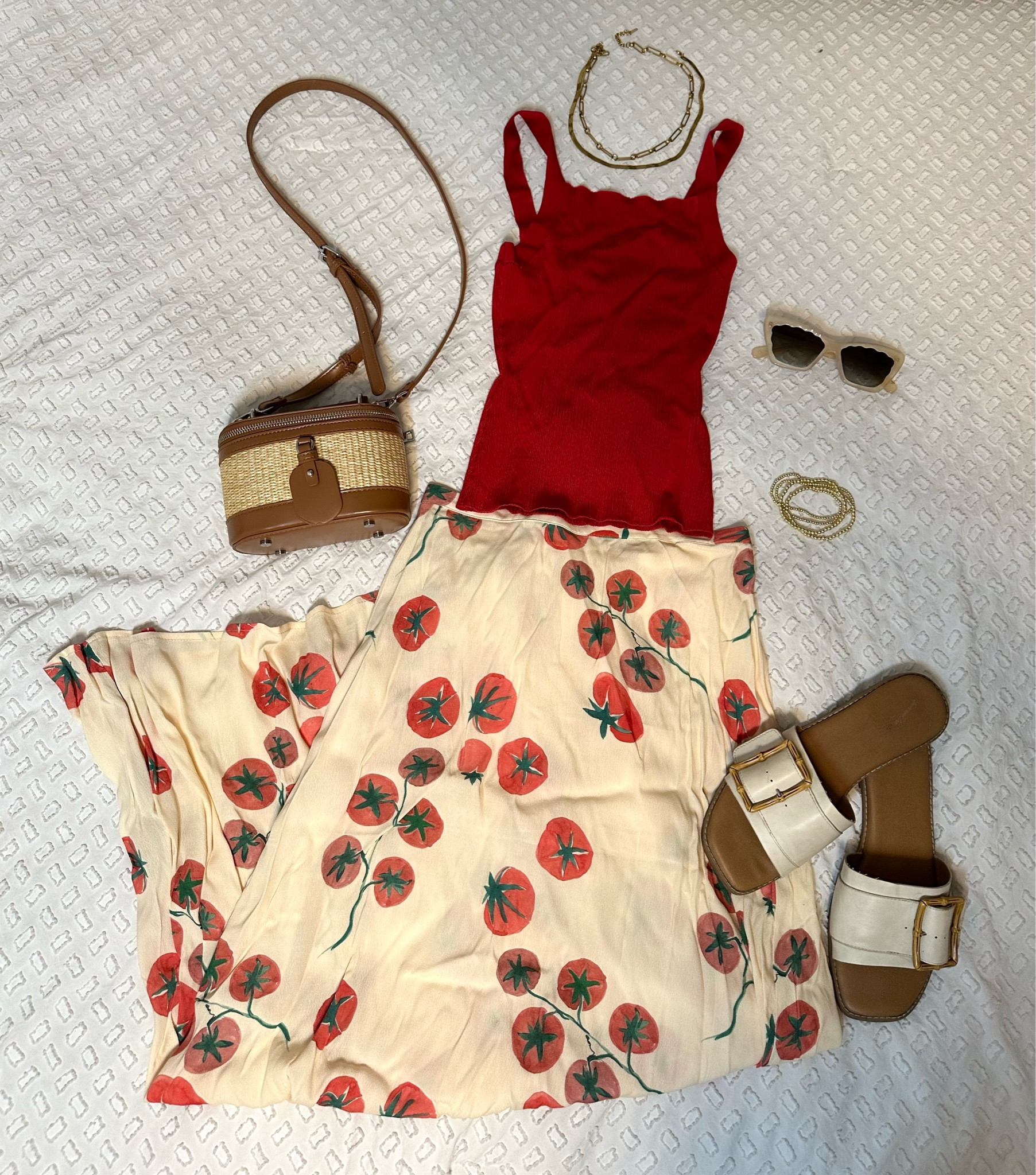 Tomato girl summer 🤝 Rome 🍅🍷🍝

#LTKTravel #LTKFindsUnder50 #LTKSeasonal