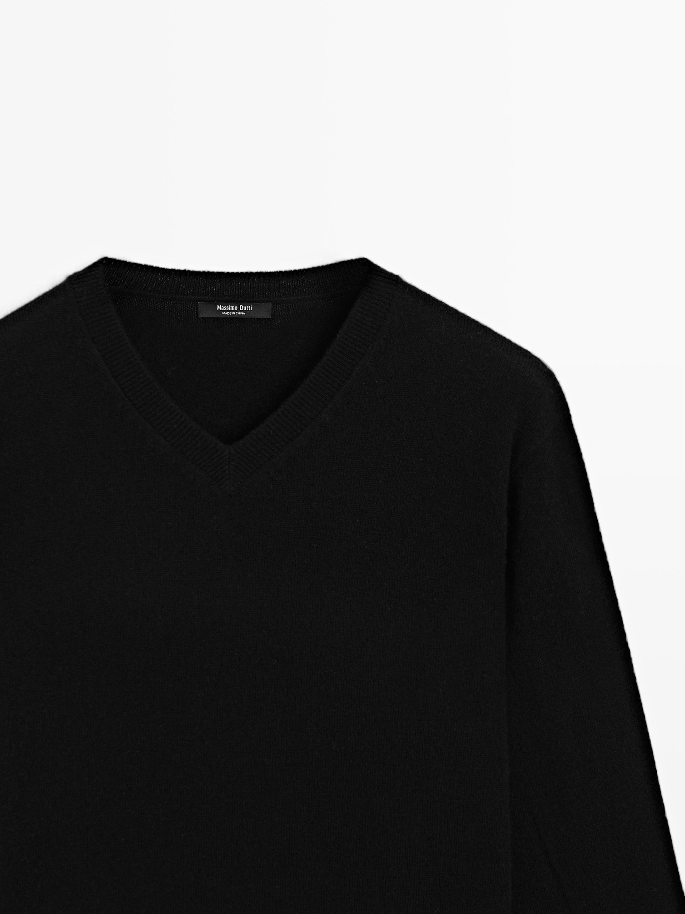 Wool blend knit V-neck sweater | Massimo Dutti UK